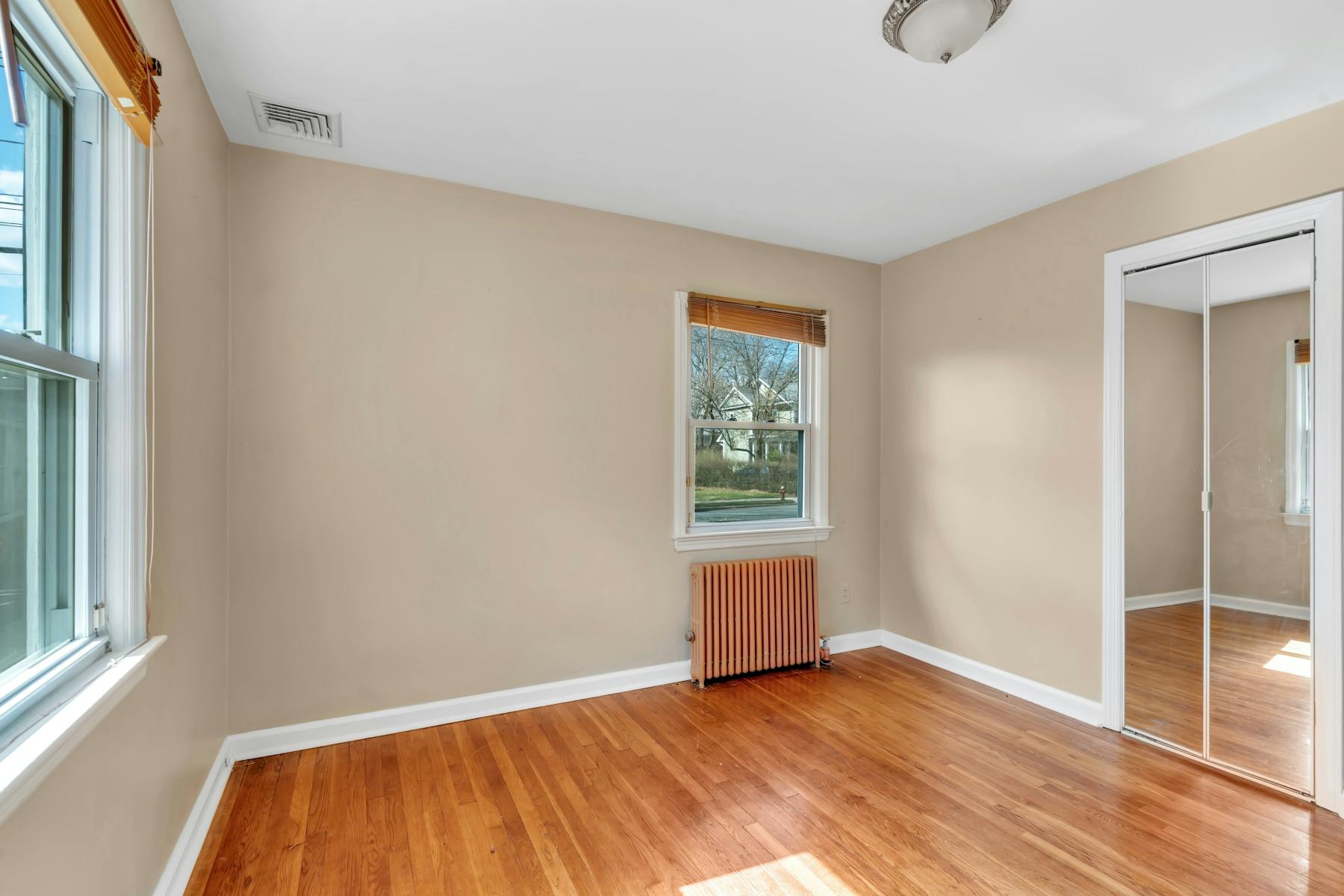 331 North Pleasant Avenue 