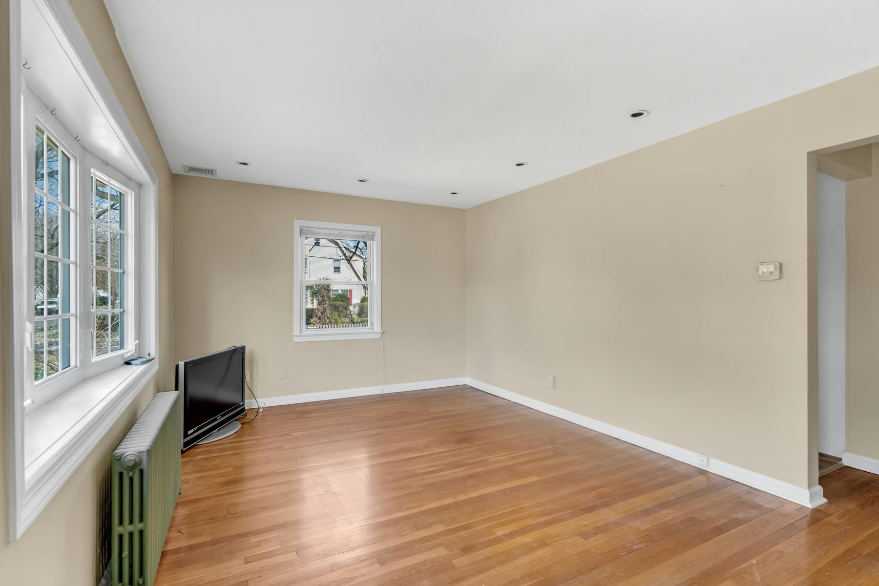 331 North Pleasant Avenue 