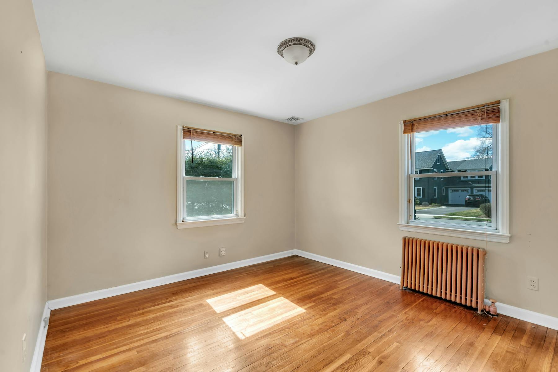 331 North Pleasant Avenue 