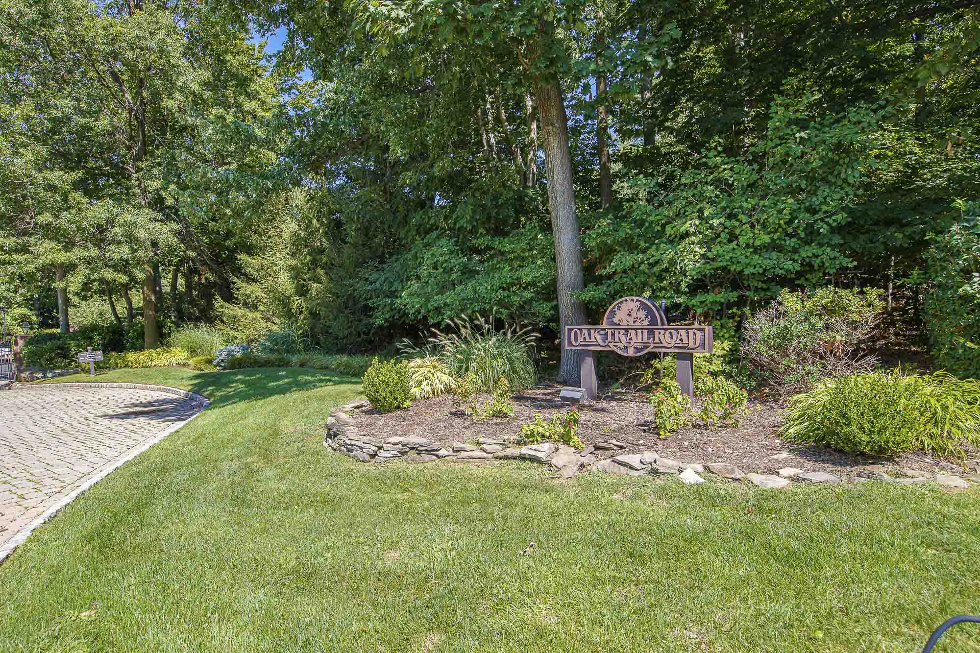 40 Hidden Ledge Road