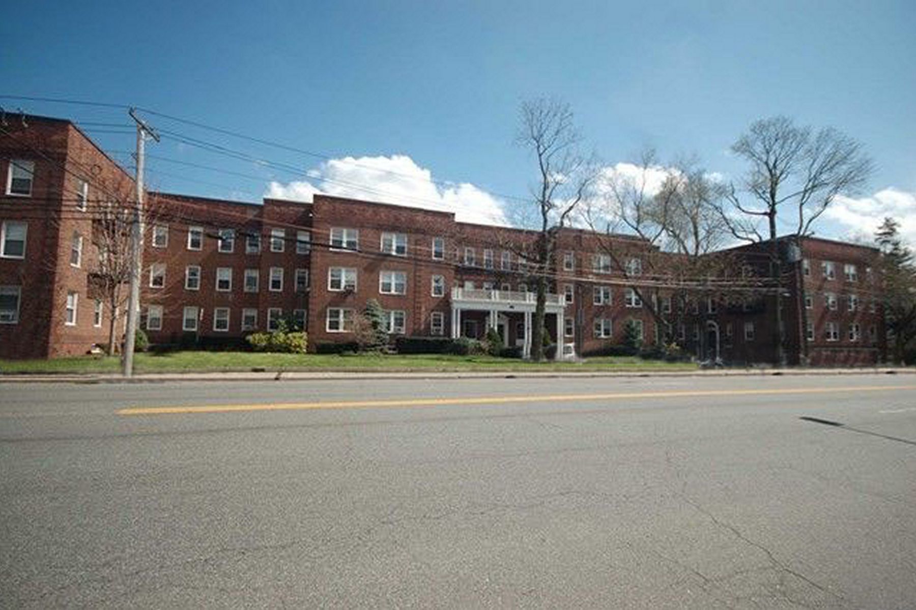 975-995 Teaneck Road, #3E 