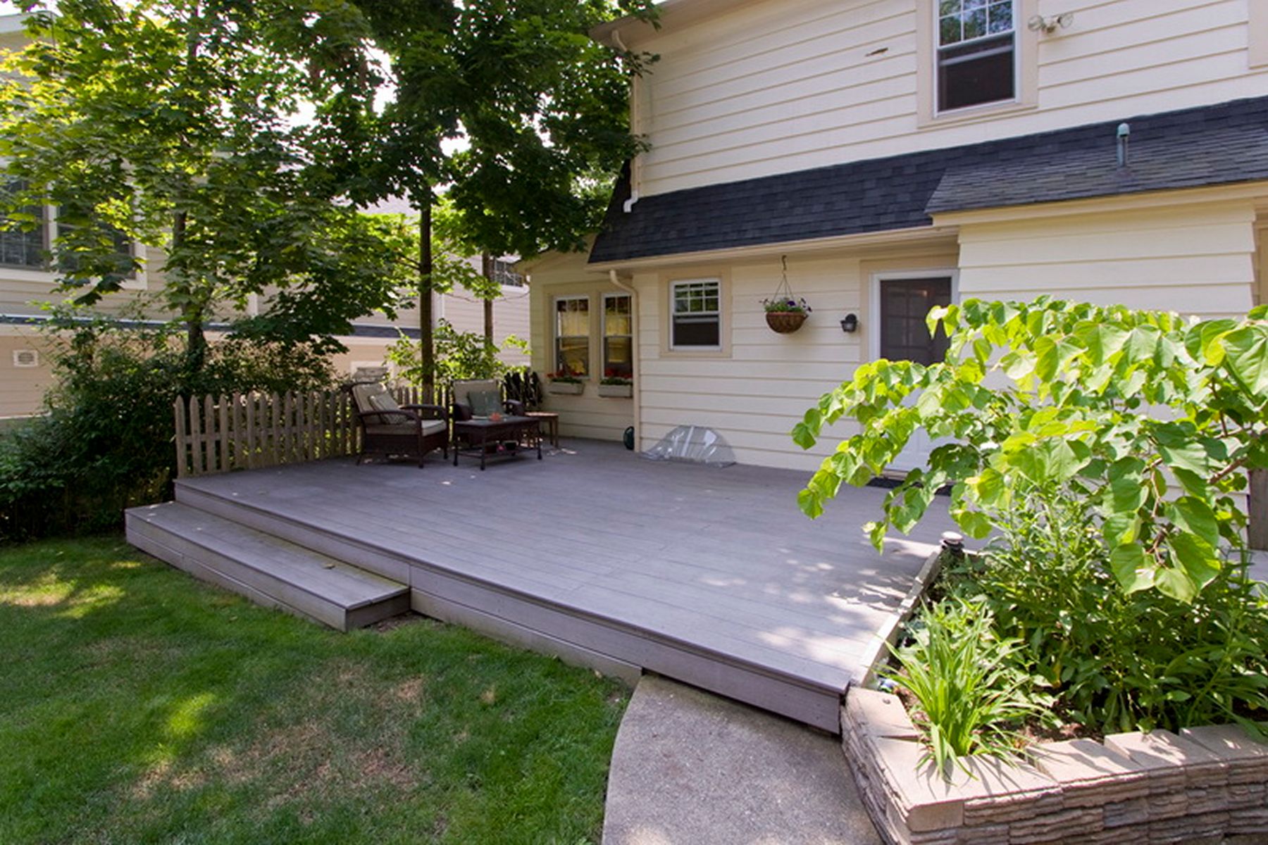 213 Hickory Avenue