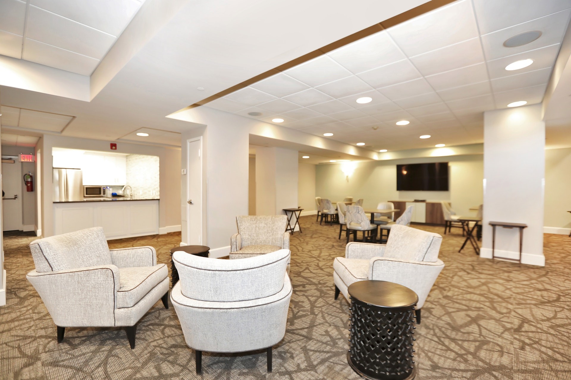 2200 North Central Road Unit# 4M