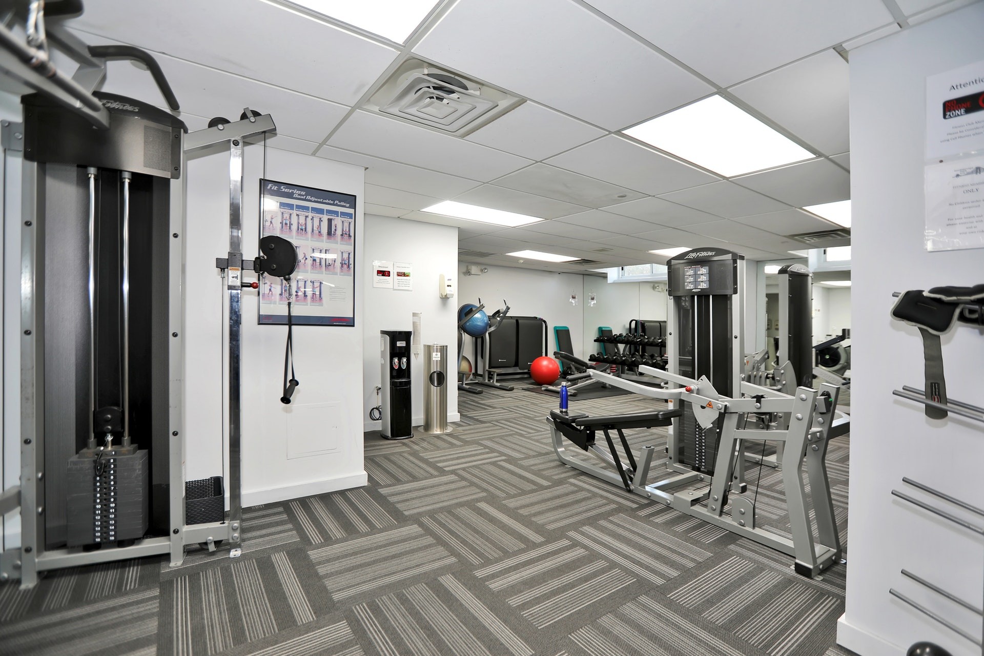 2200 North Central Road Unit# 4M