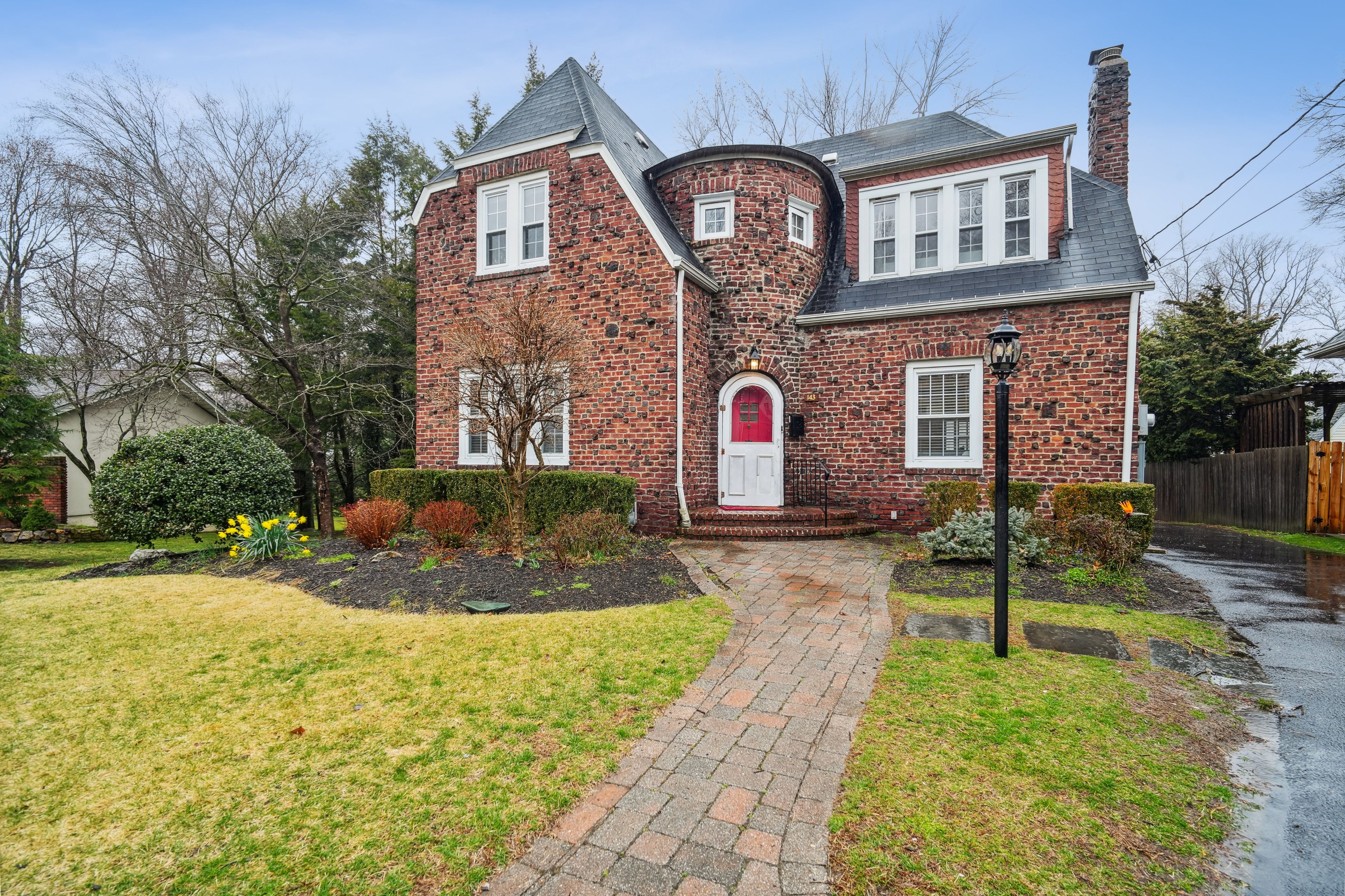 143 Holland Avenue 