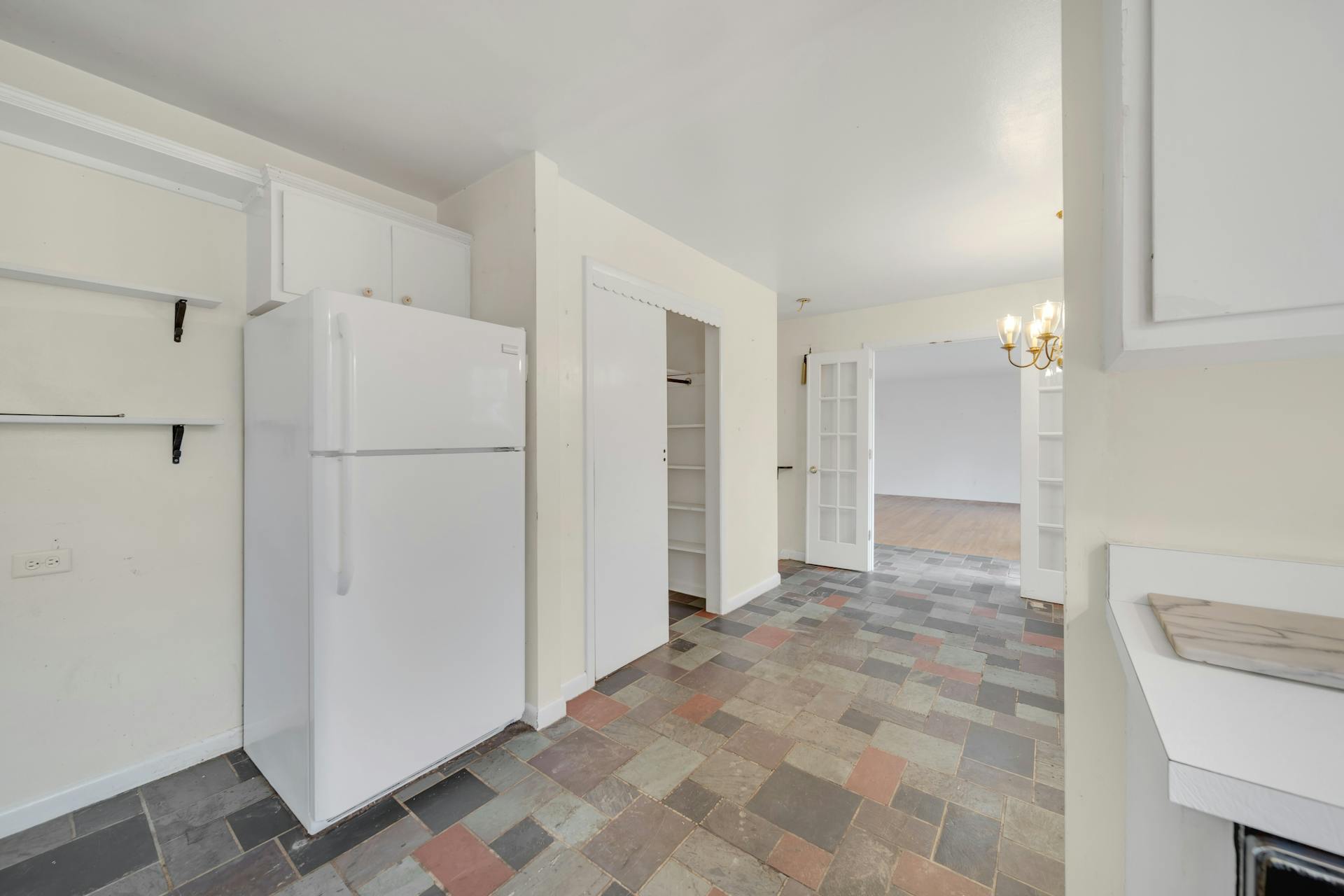 625 Blakeney Place
