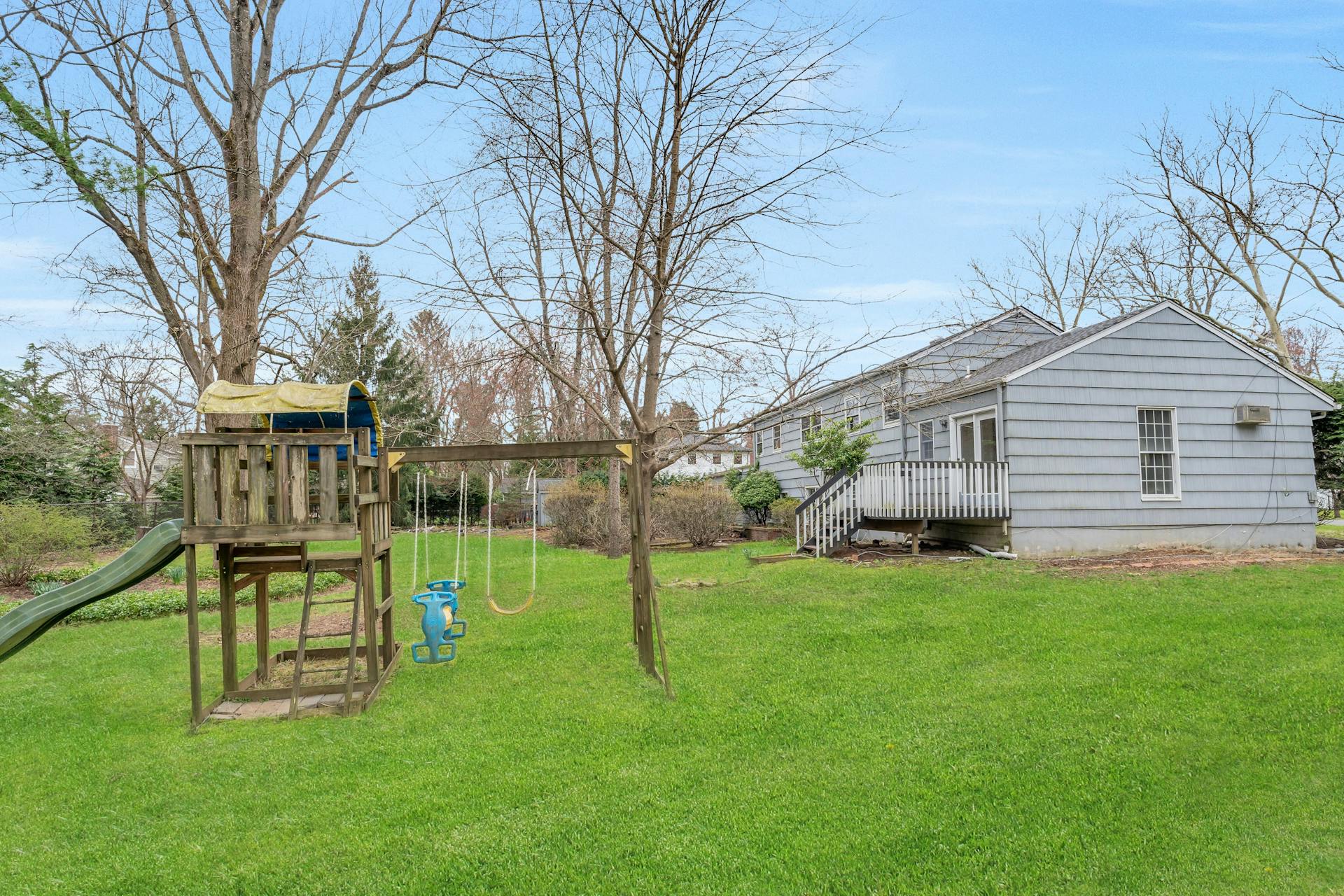 625 Blakeney Place