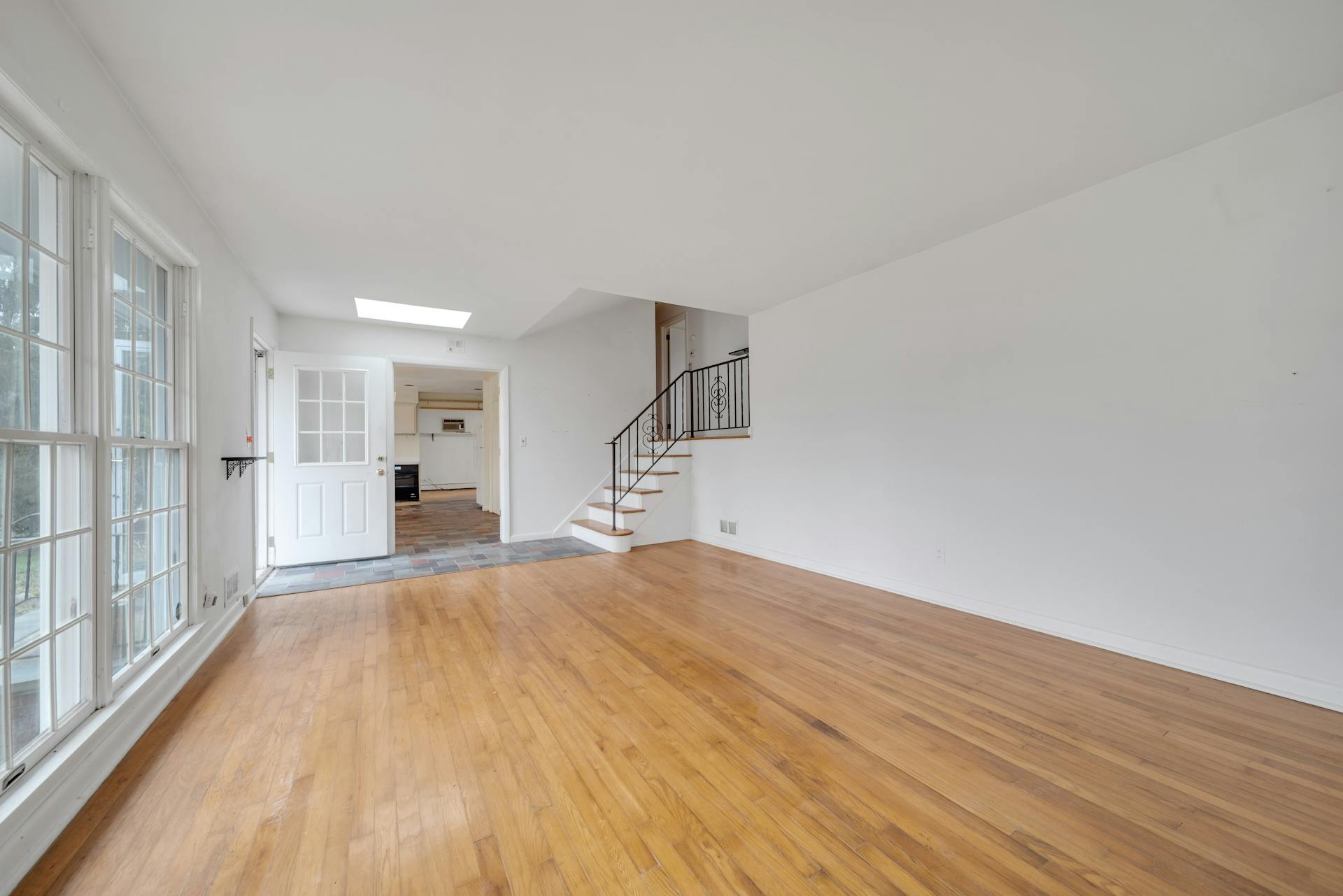 625 Blakeney Place
