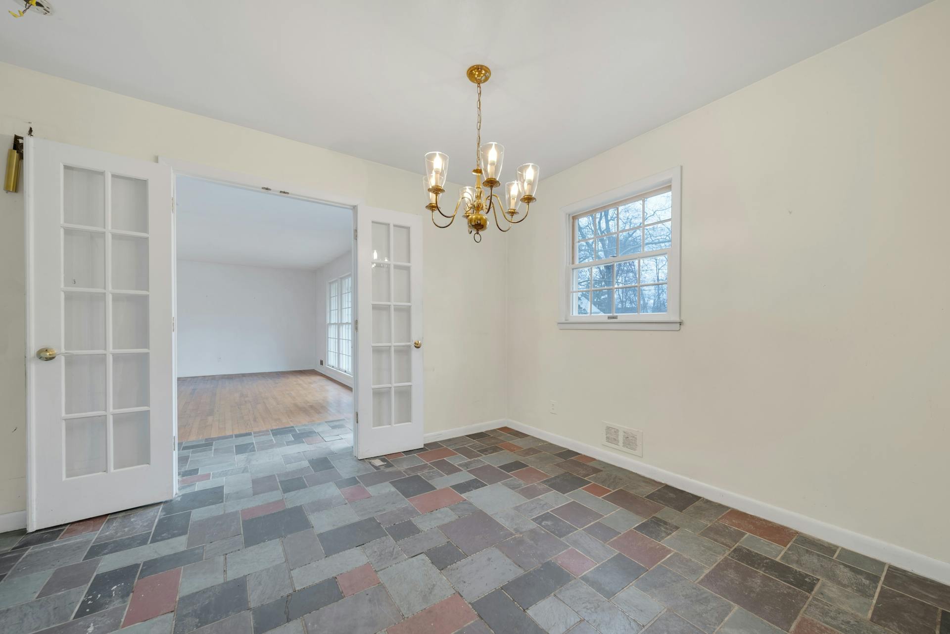 625 Blakeney Place