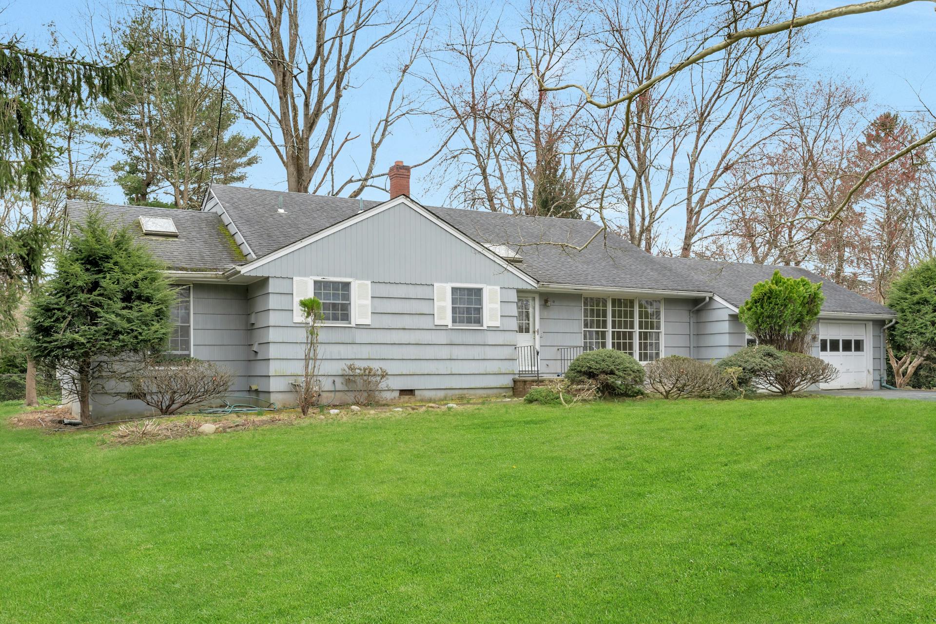 625 Blakeney Place