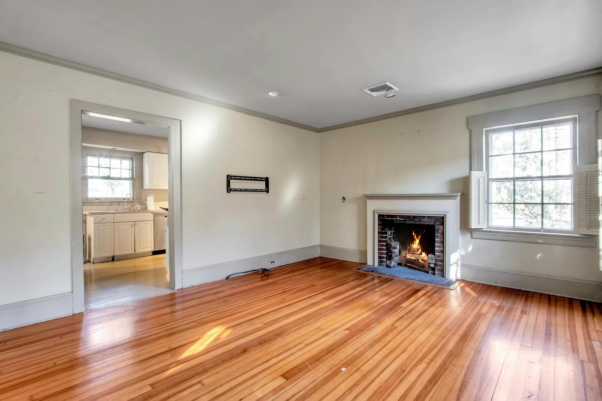 218 Lincoln Street