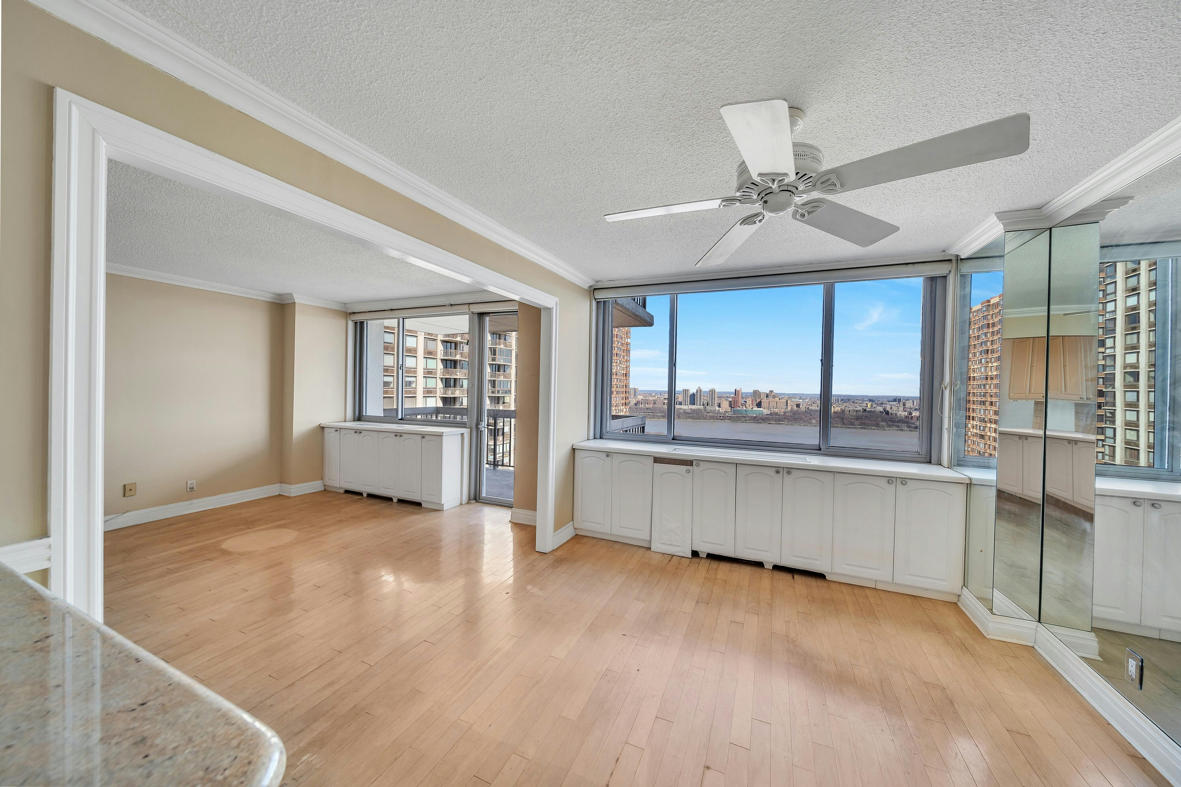1600 Parker Avenue Unit# 18D