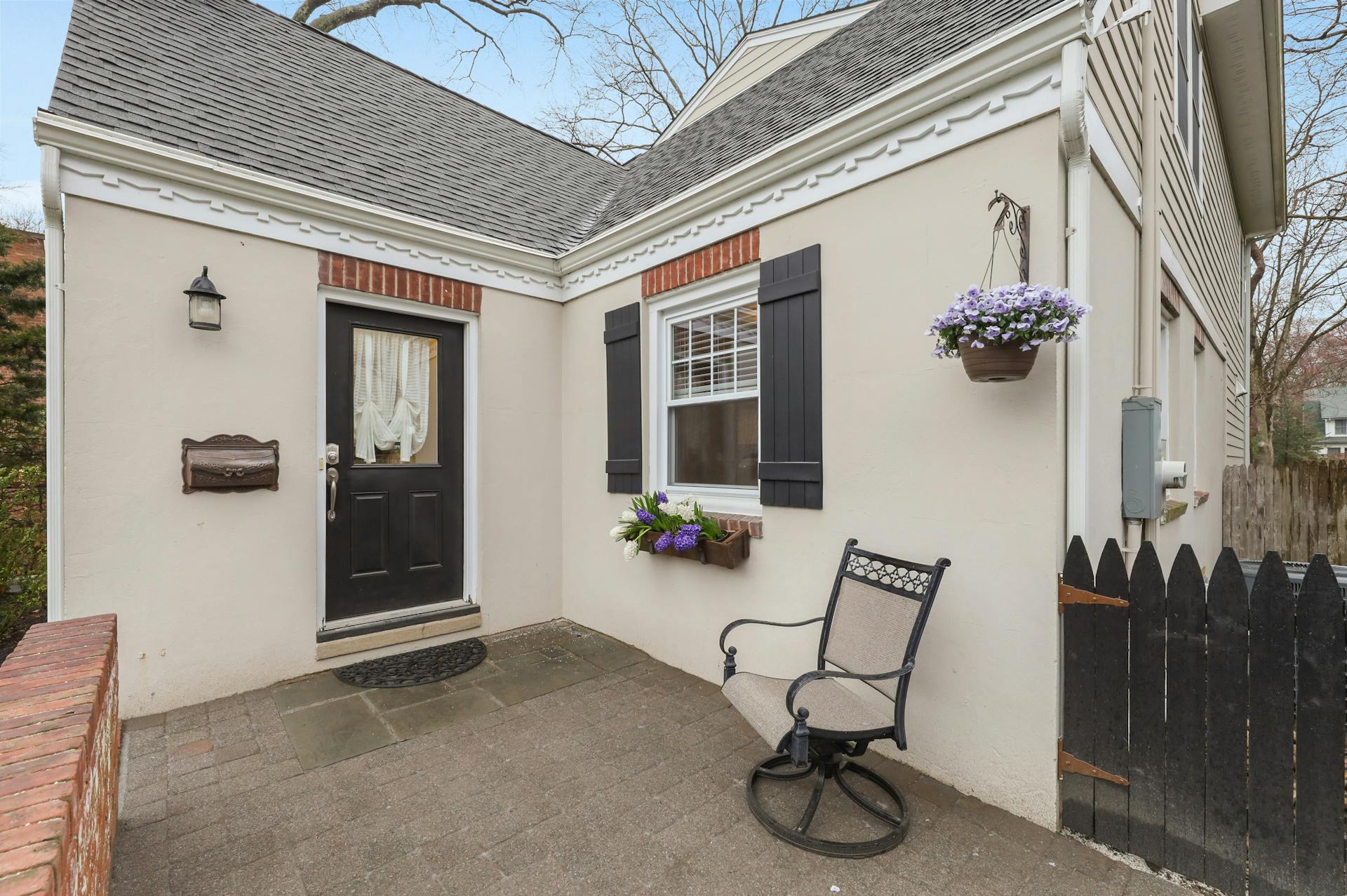 16 Northwood Avenue 