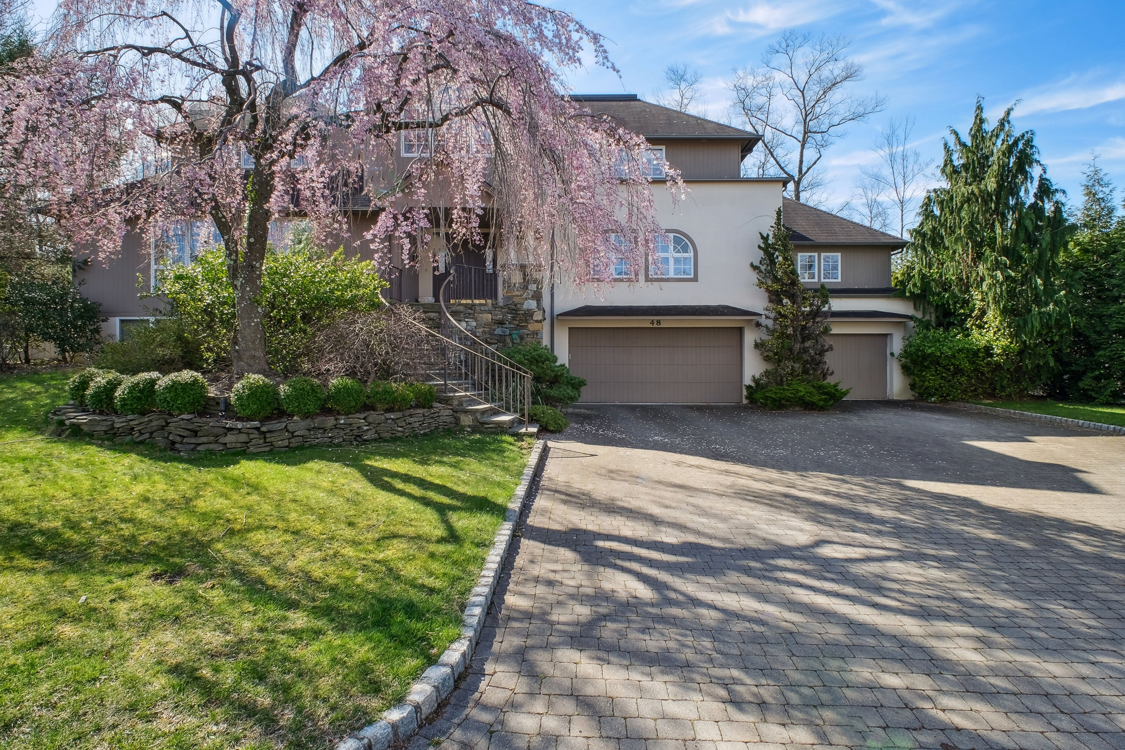 48 Jean Drive 