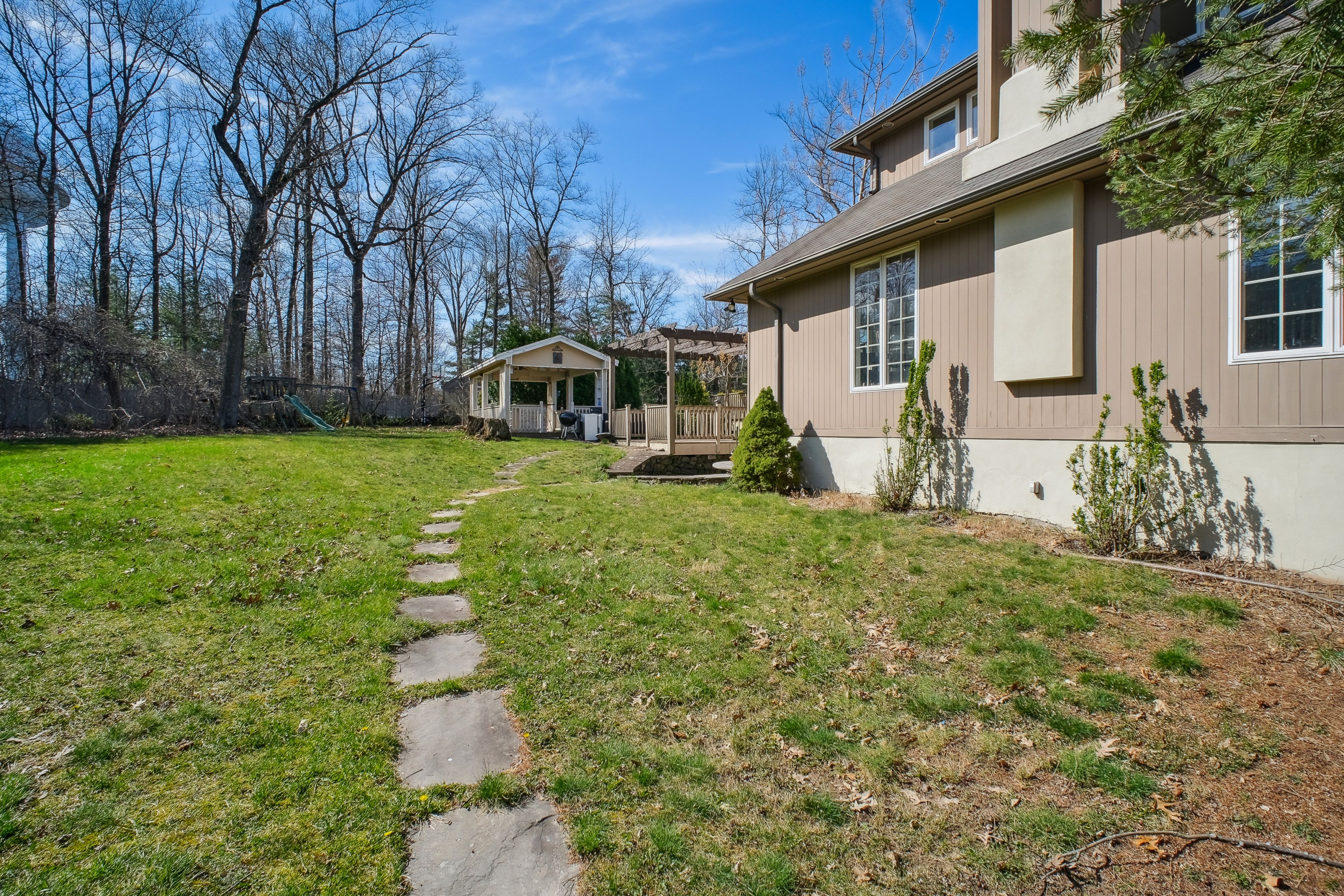 48 Jean Drive 