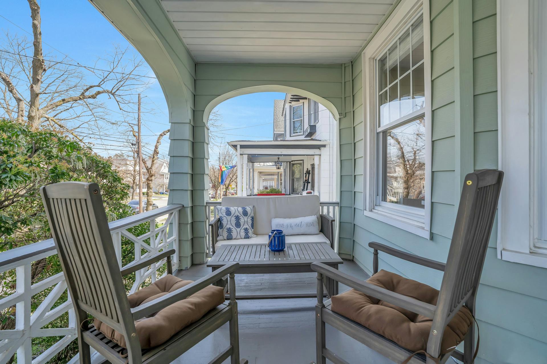 84 Maolis Avenue