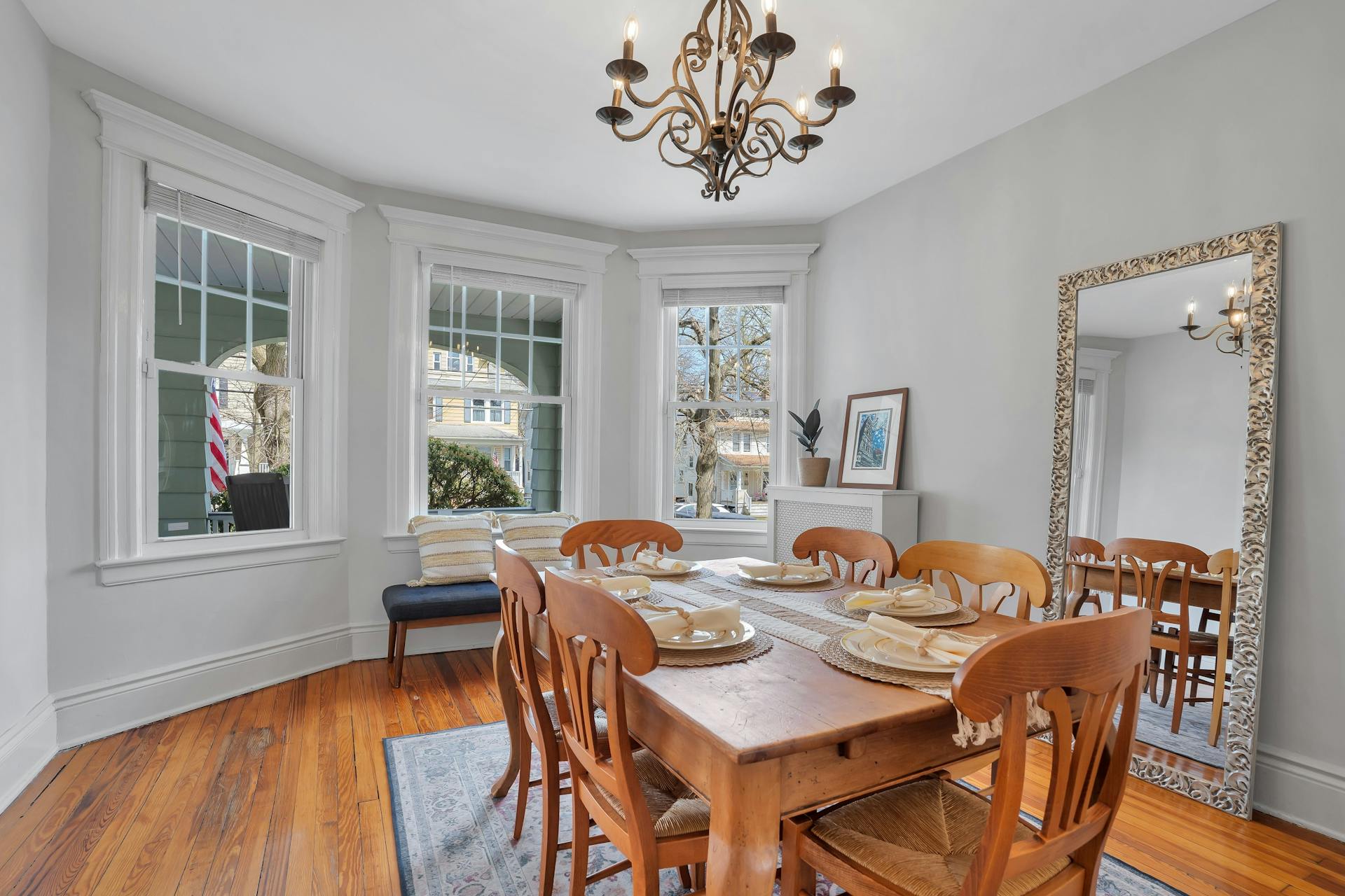 84 Maolis Avenue