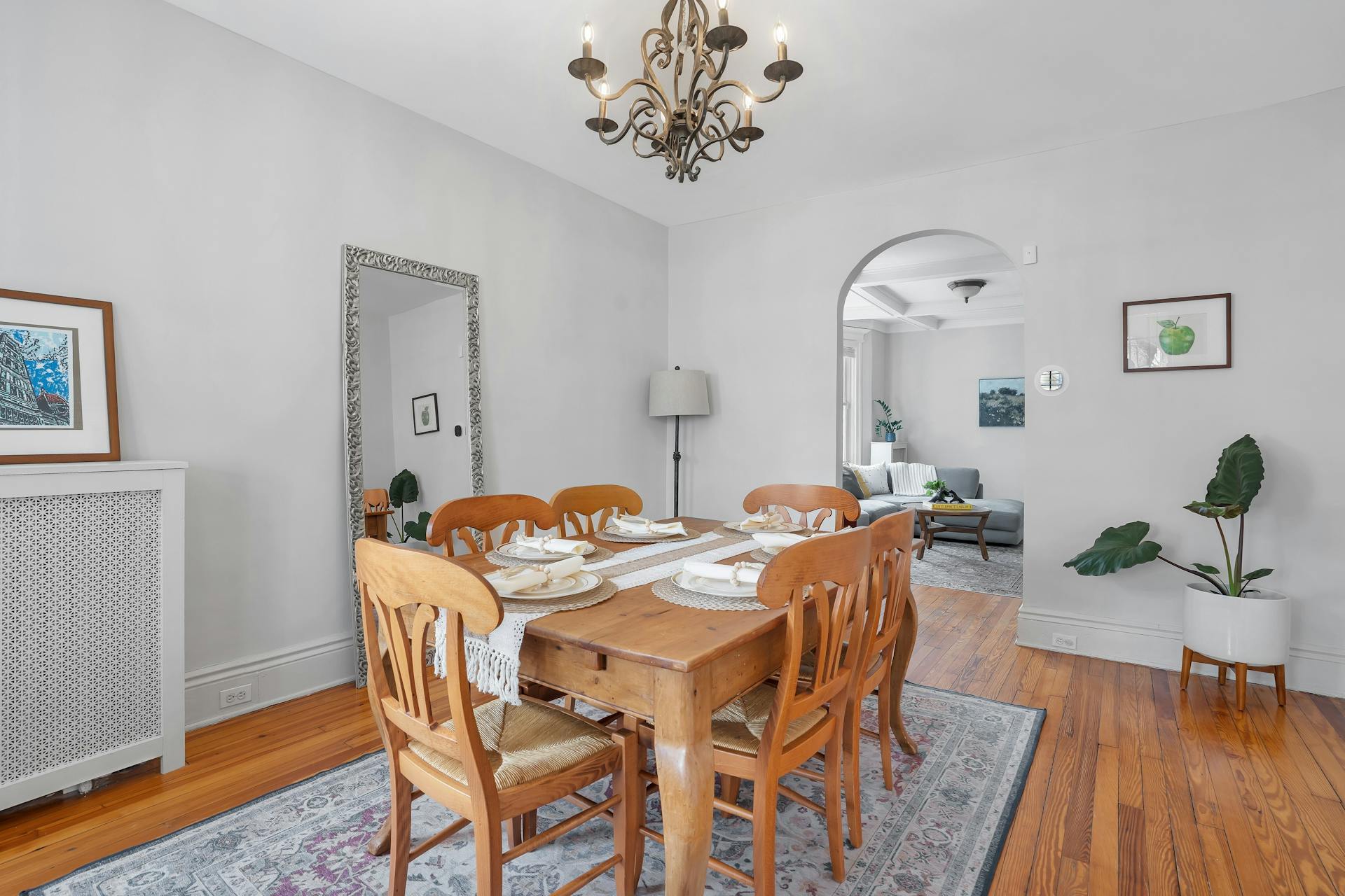 84 Maolis Avenue