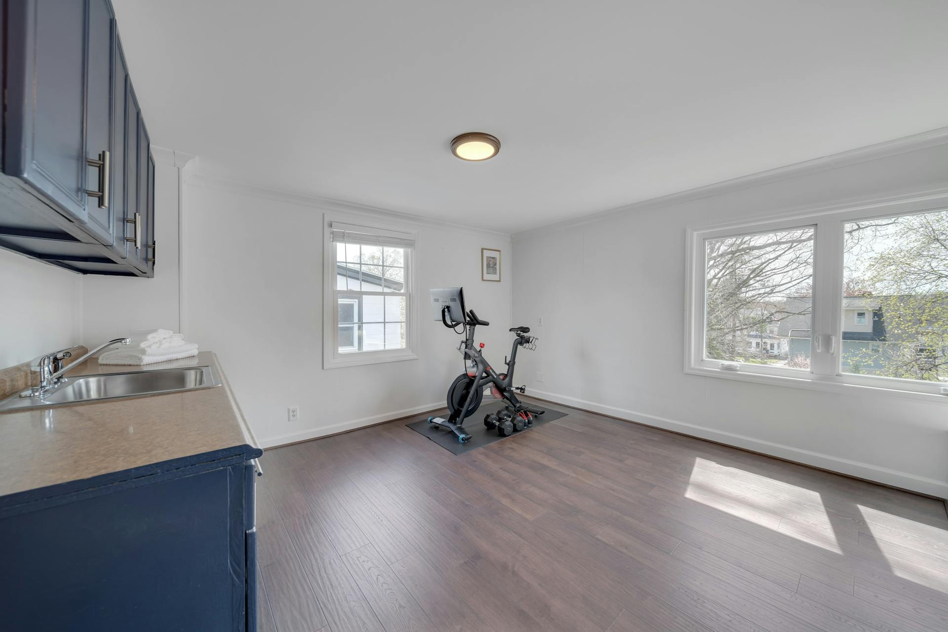 84 Maolis Avenue