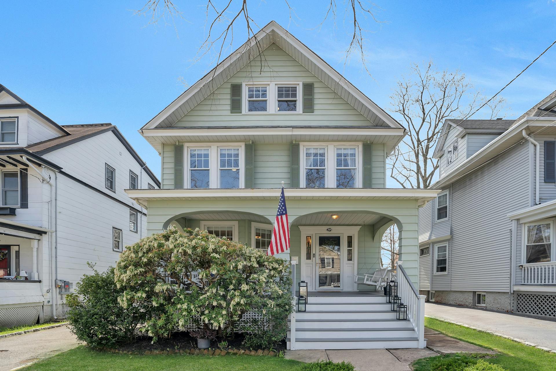 84 Maolis Avenue