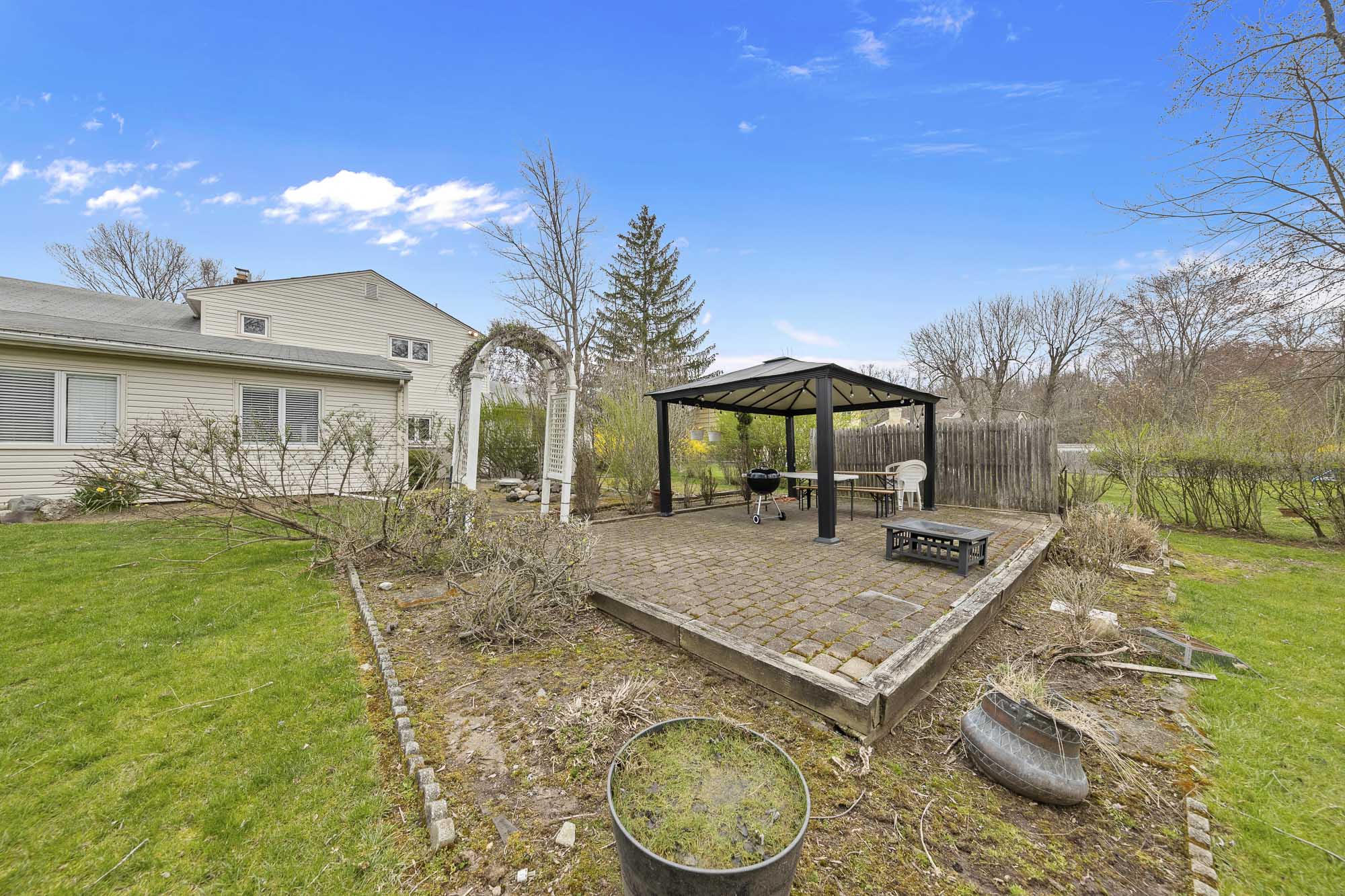 96 Durant Lane