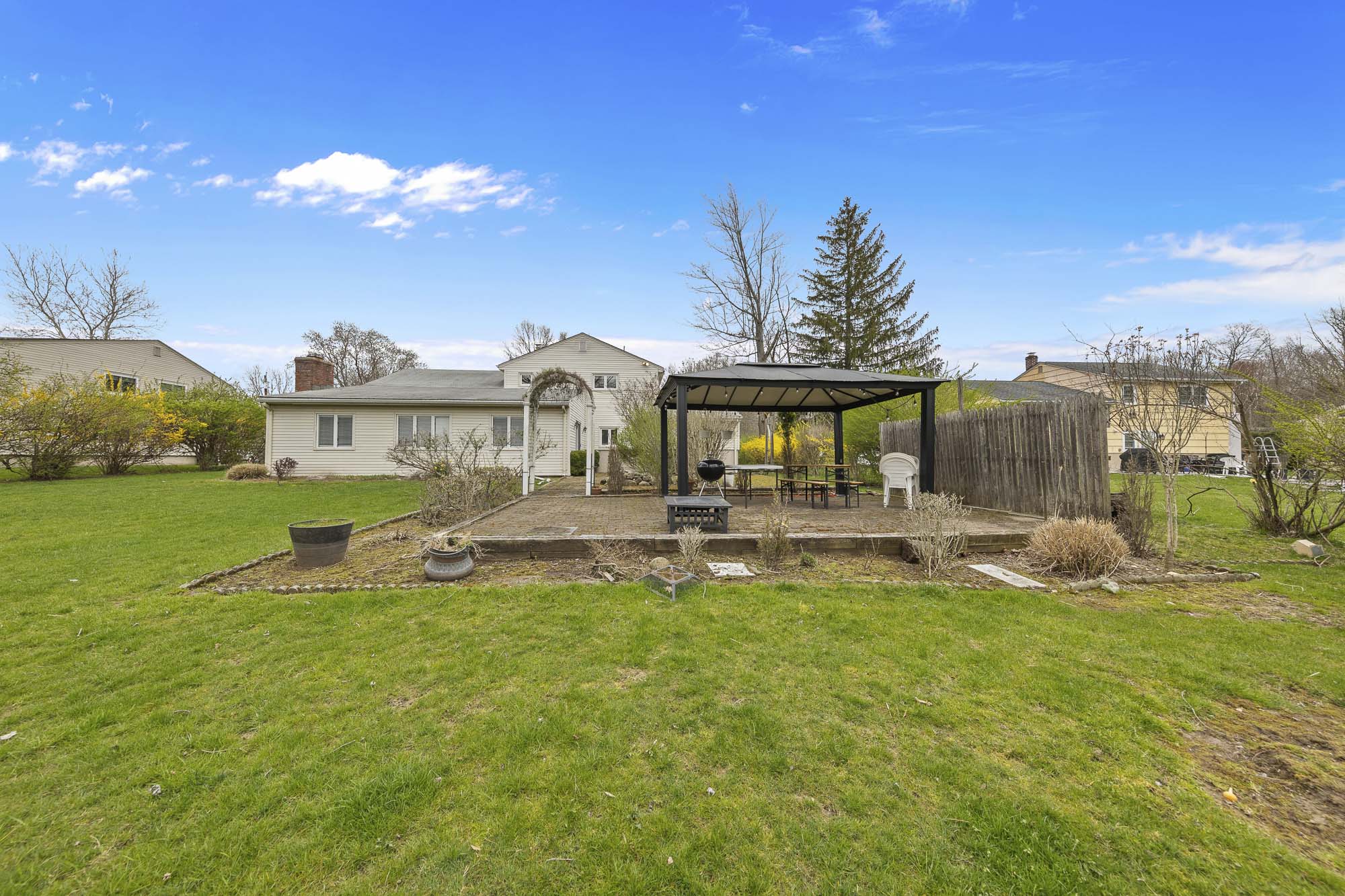 96 Durant Lane