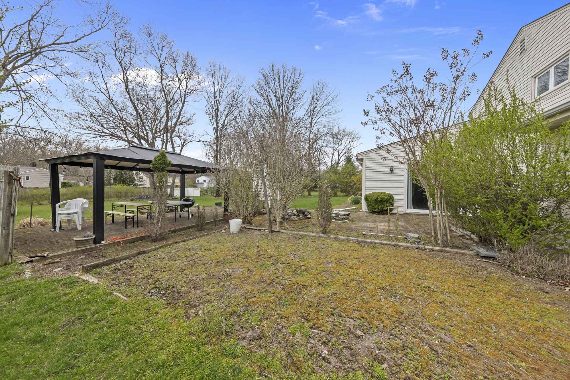 96 Durant Lane