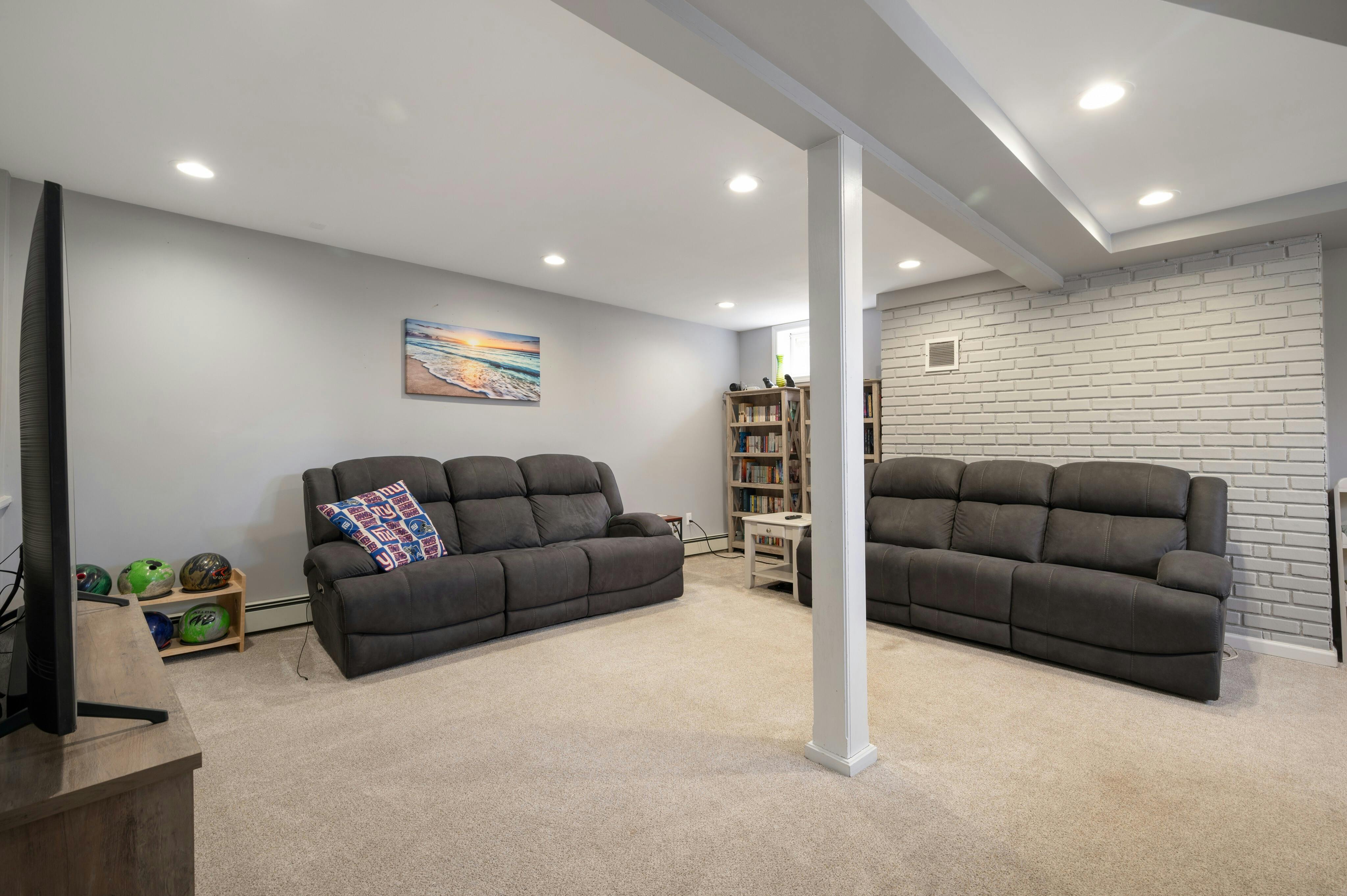 447 Brown Trail 