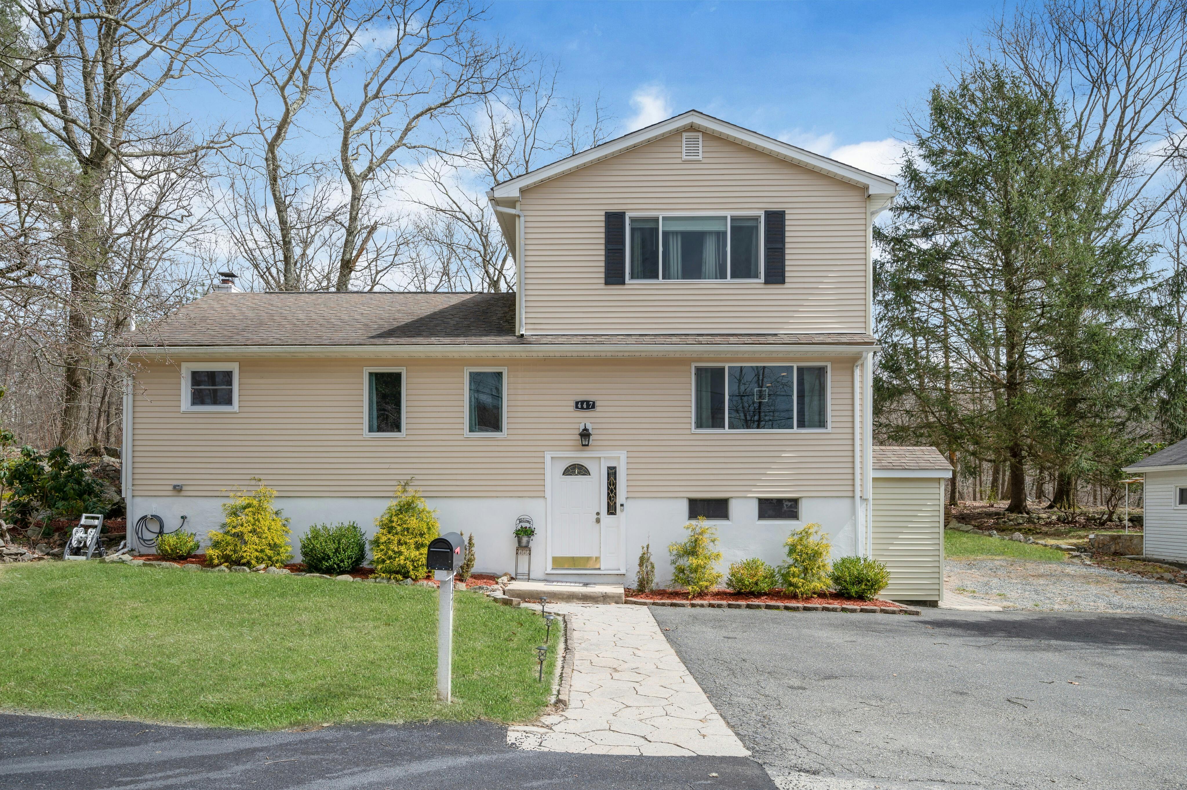 447 Brown Trail 