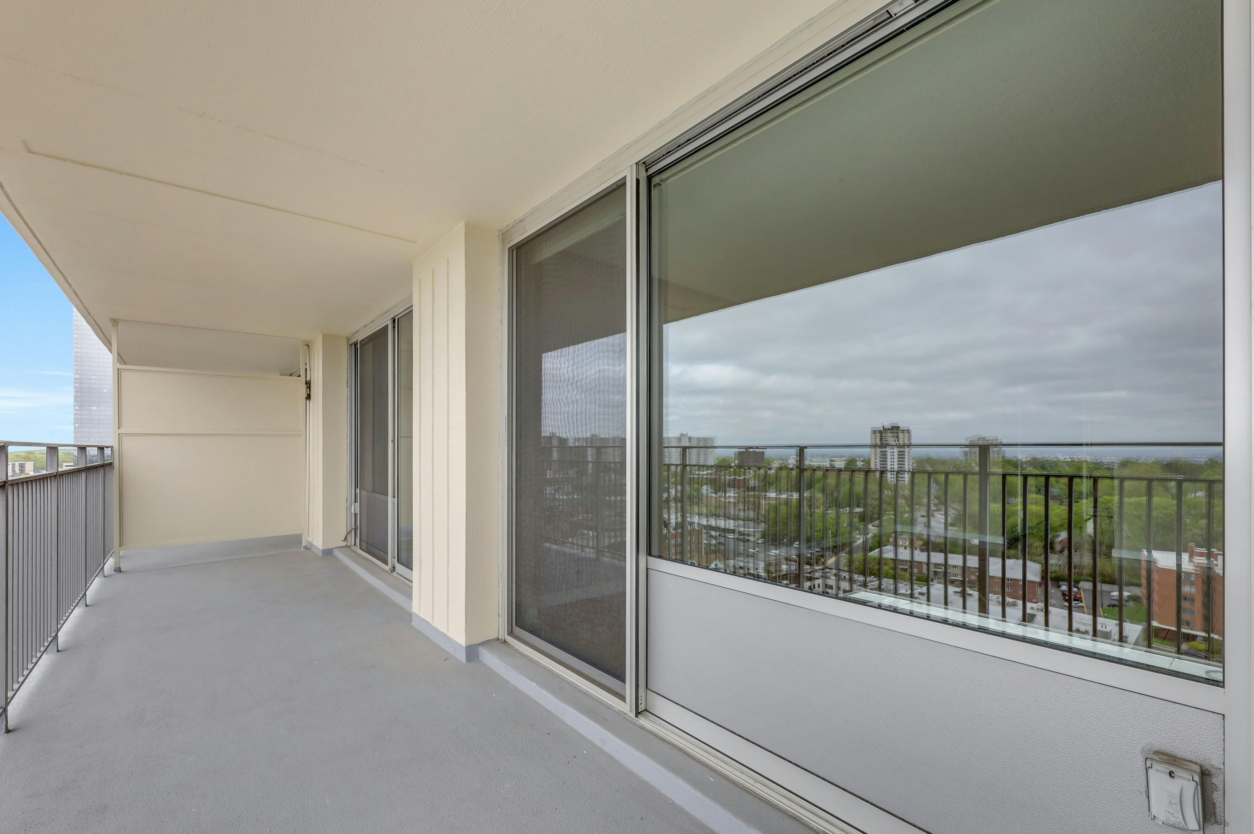 1530 Palisade Avenue Unit# 15R