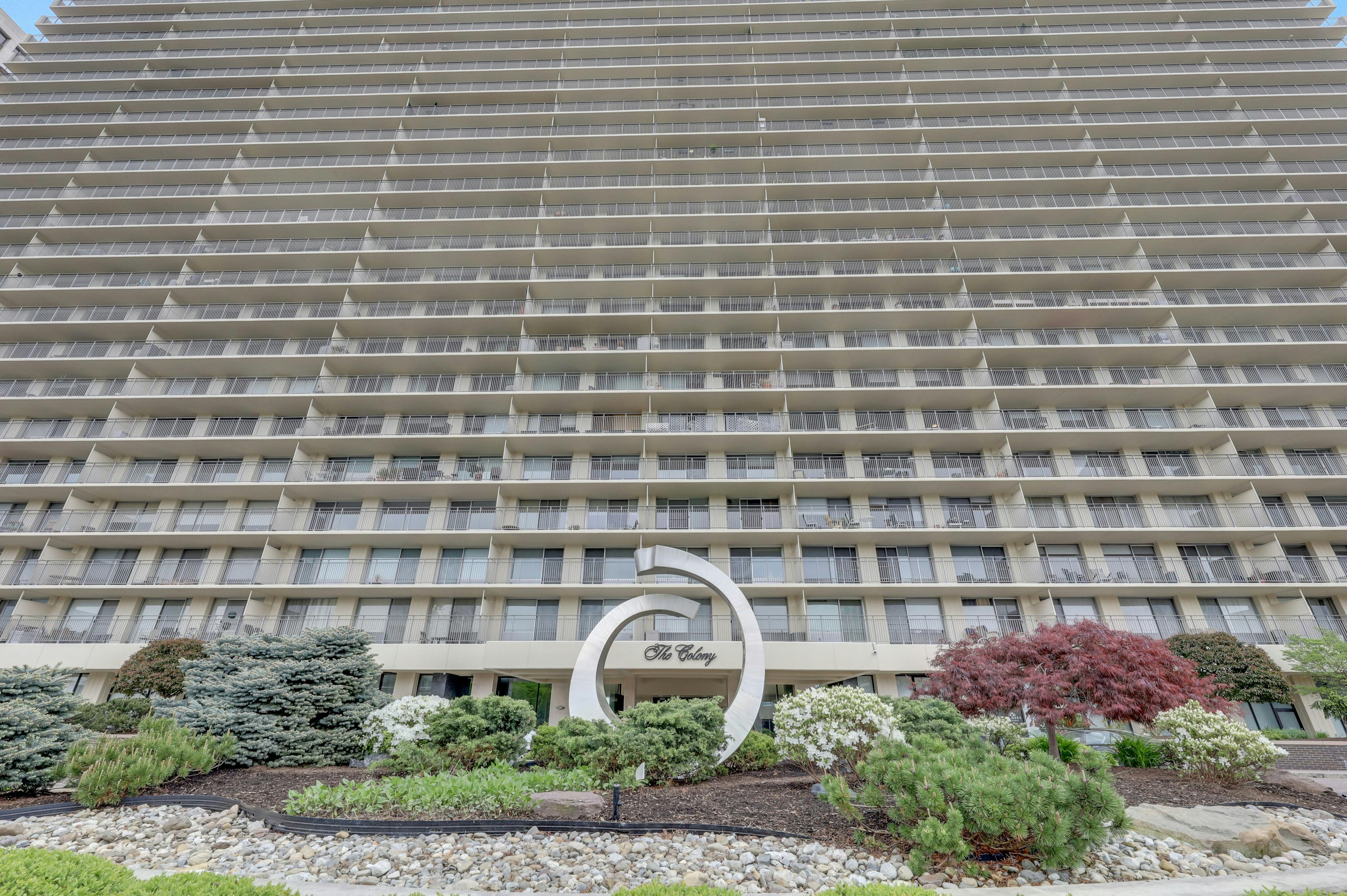1530 Palisade Avenue Unit# 15R