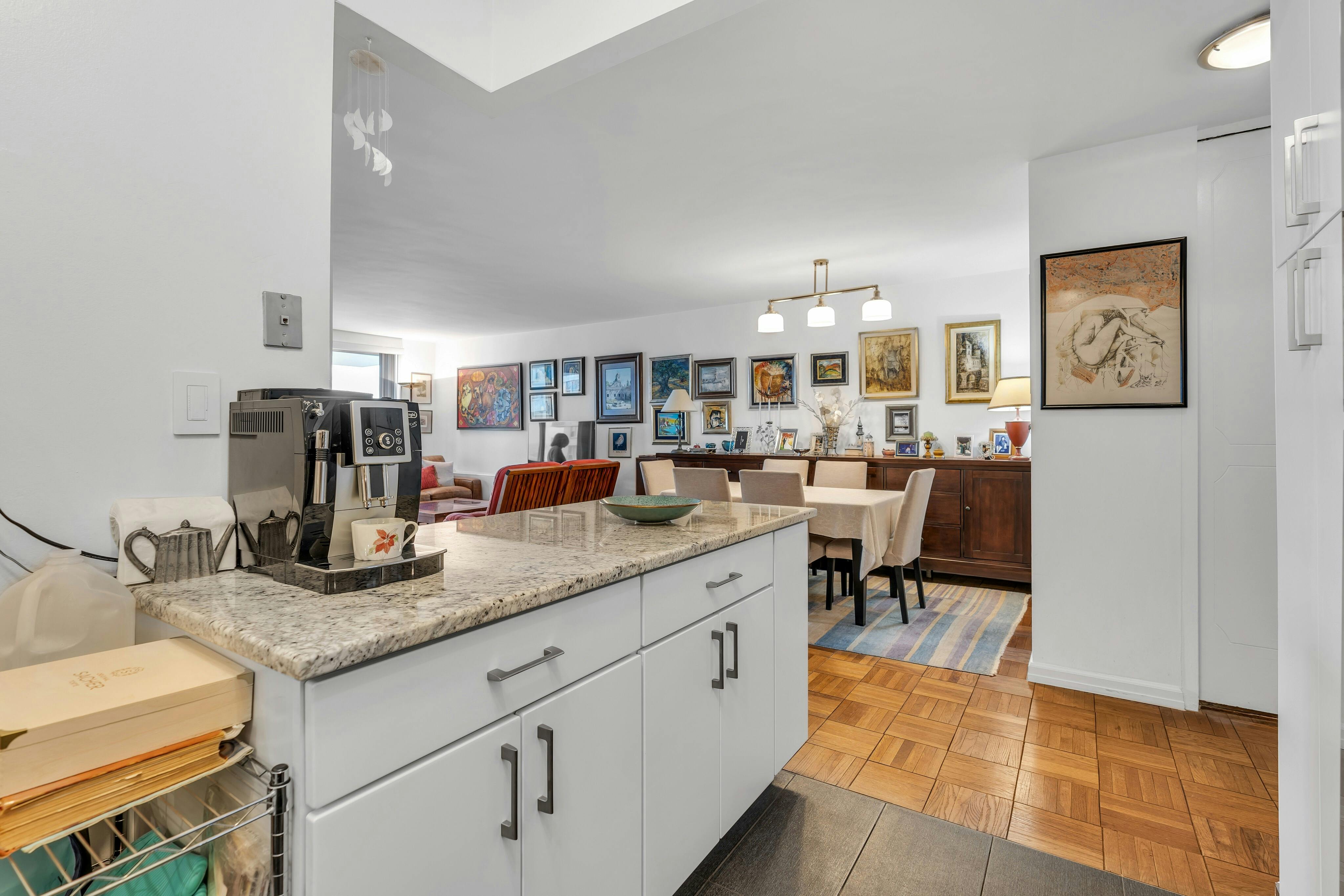 2000 Linwood Avenue Unit# 4L