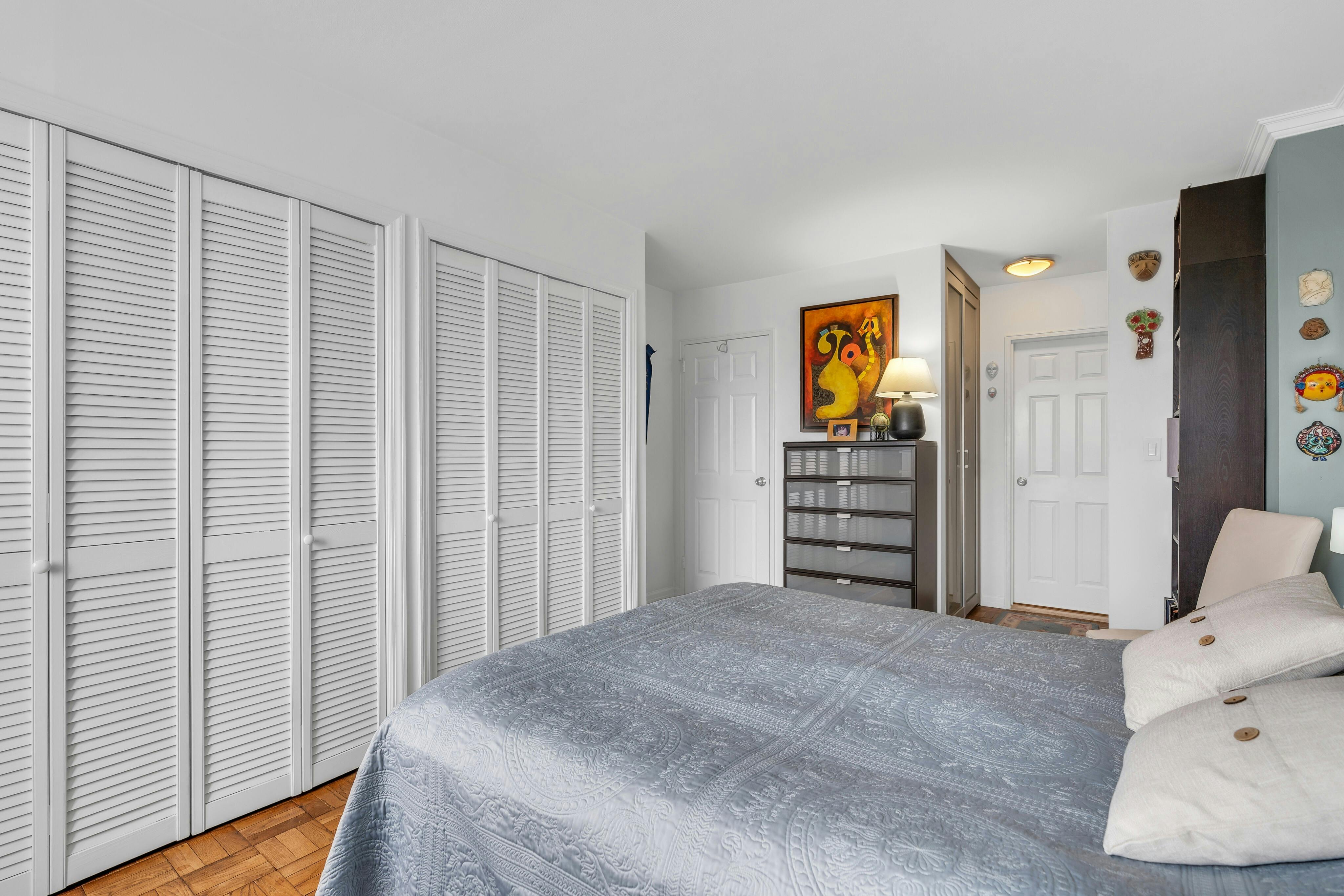 2000 Linwood Avenue Unit# 4L