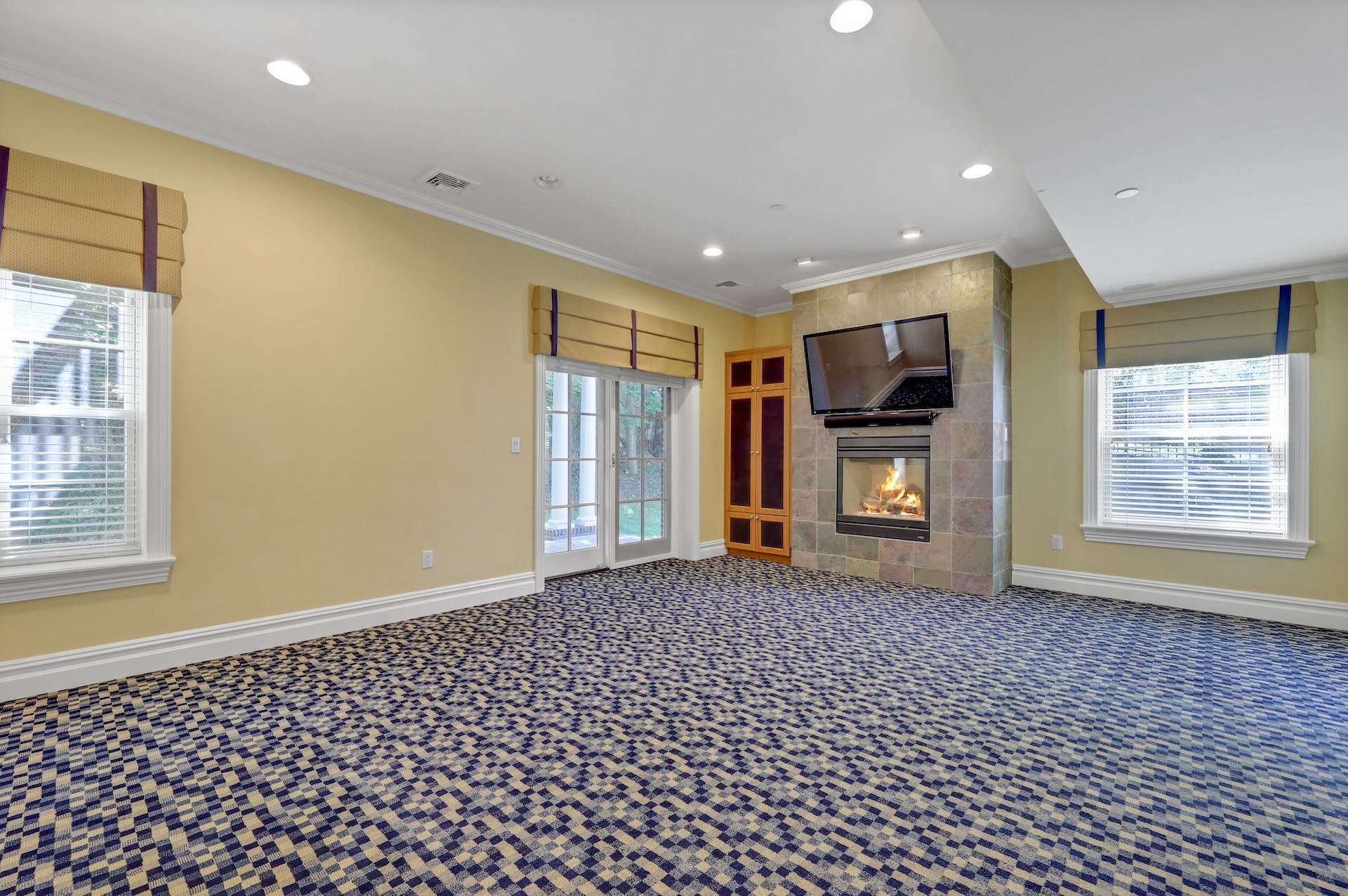 908 Heights Lane