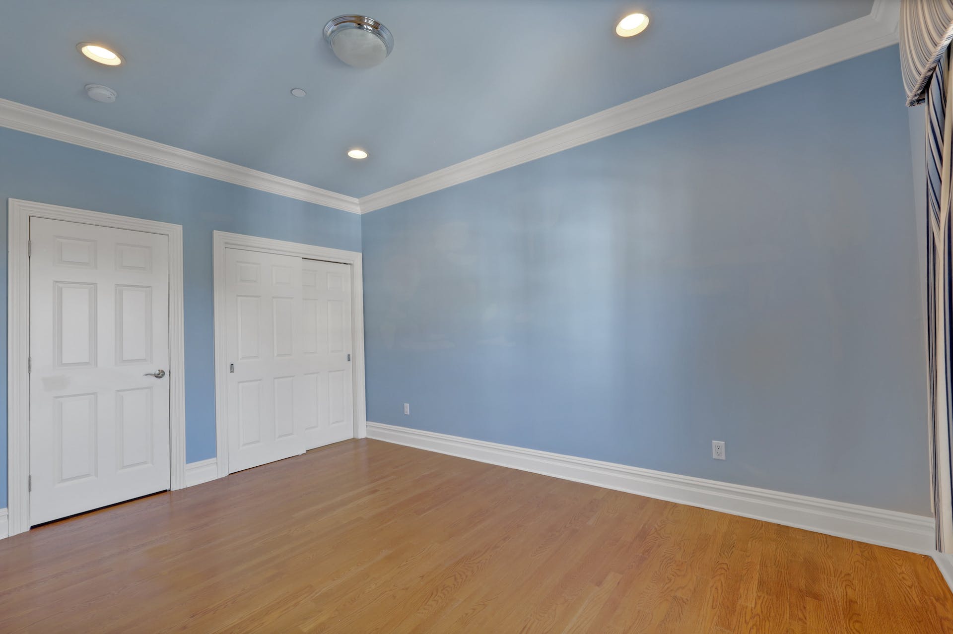 908 Heights Lane