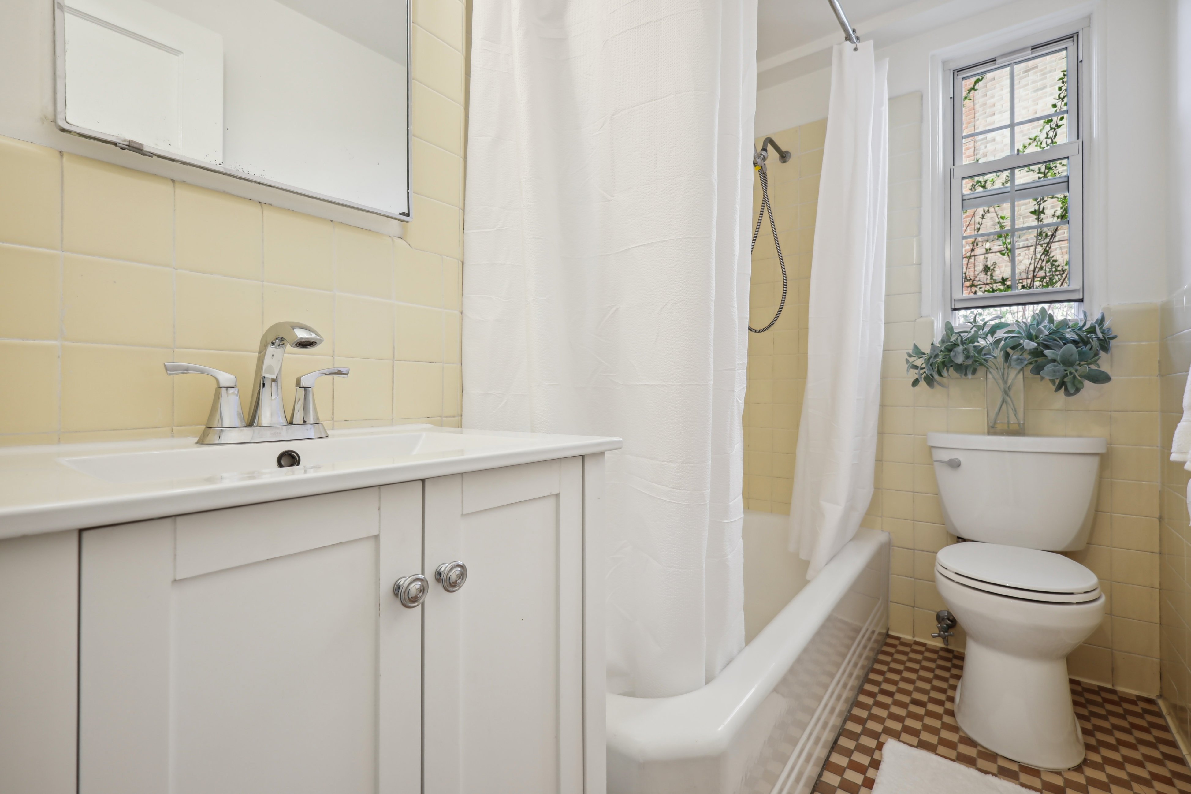 10 Crestmont Road Unit# 1H