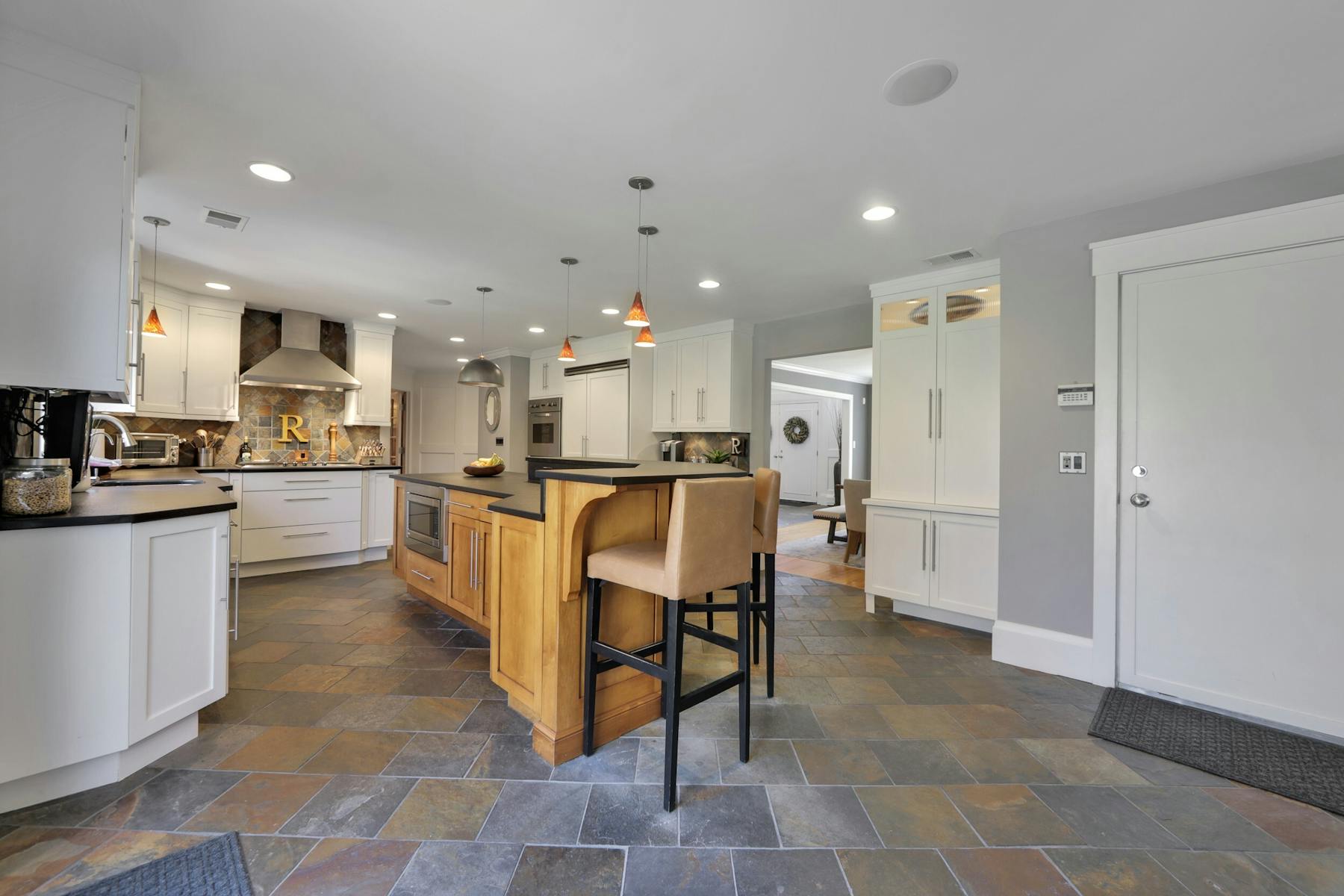 27 Gloria Drive 
