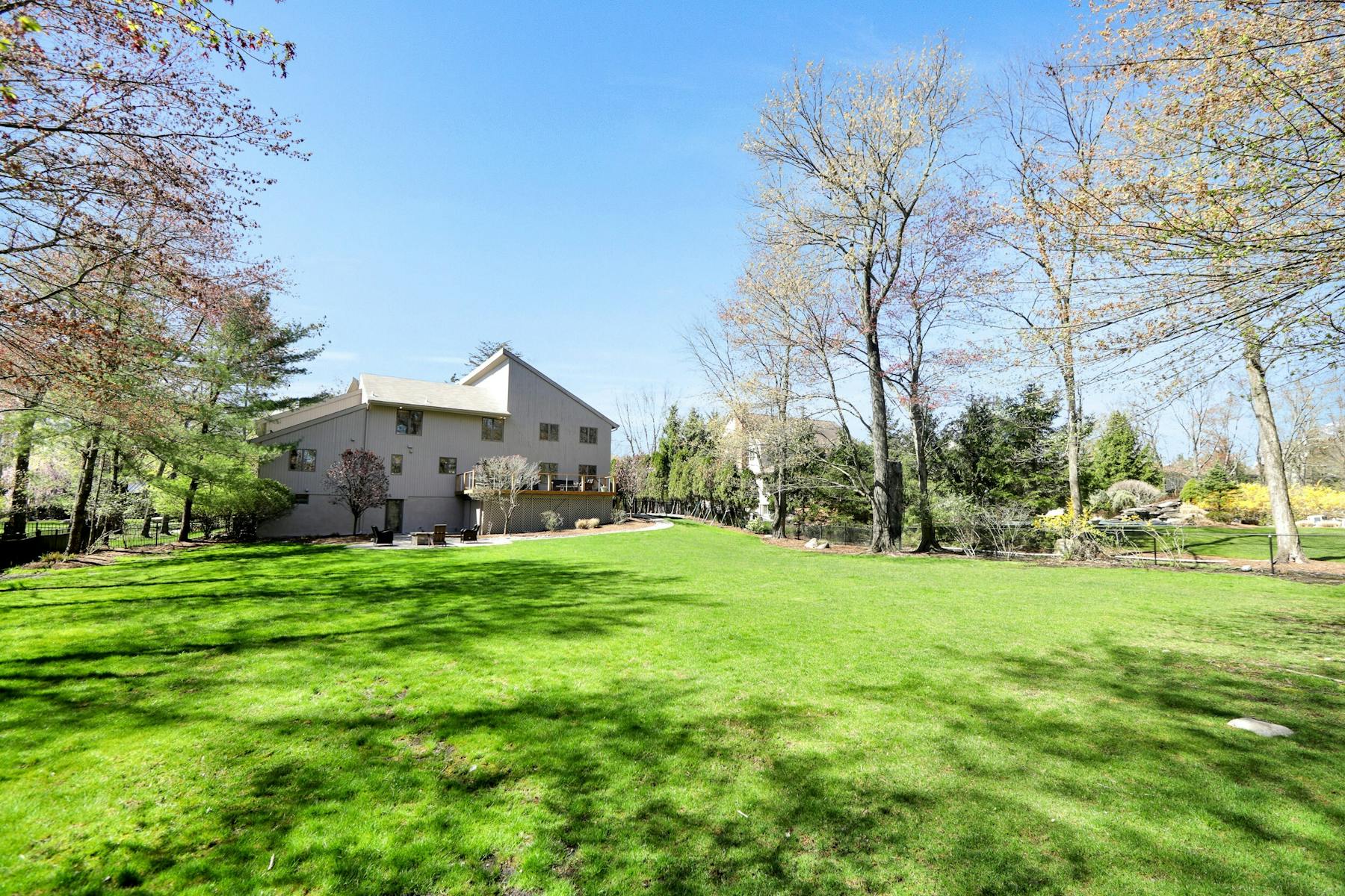 27 Gloria Drive 