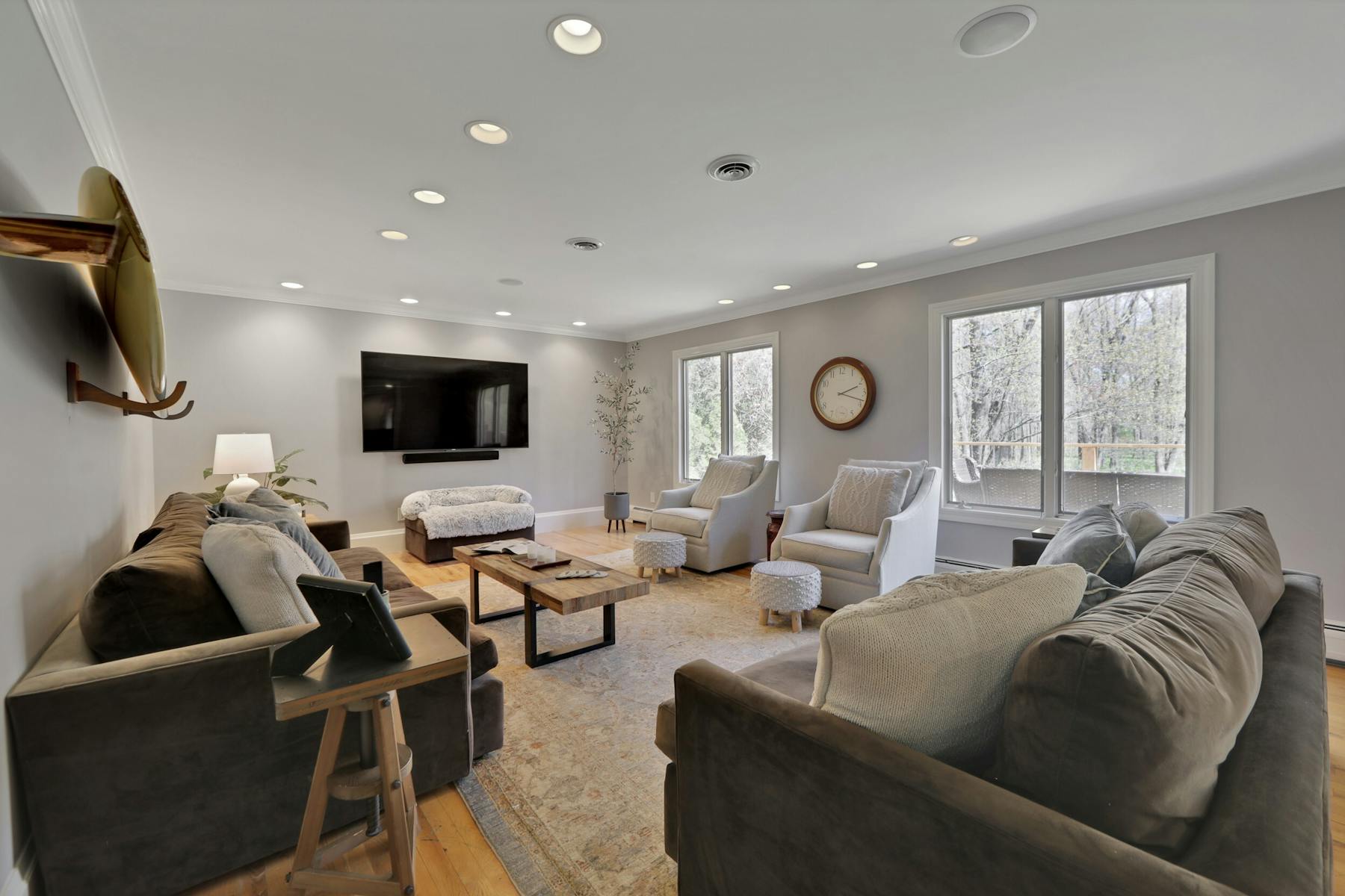 27 Gloria Drive 