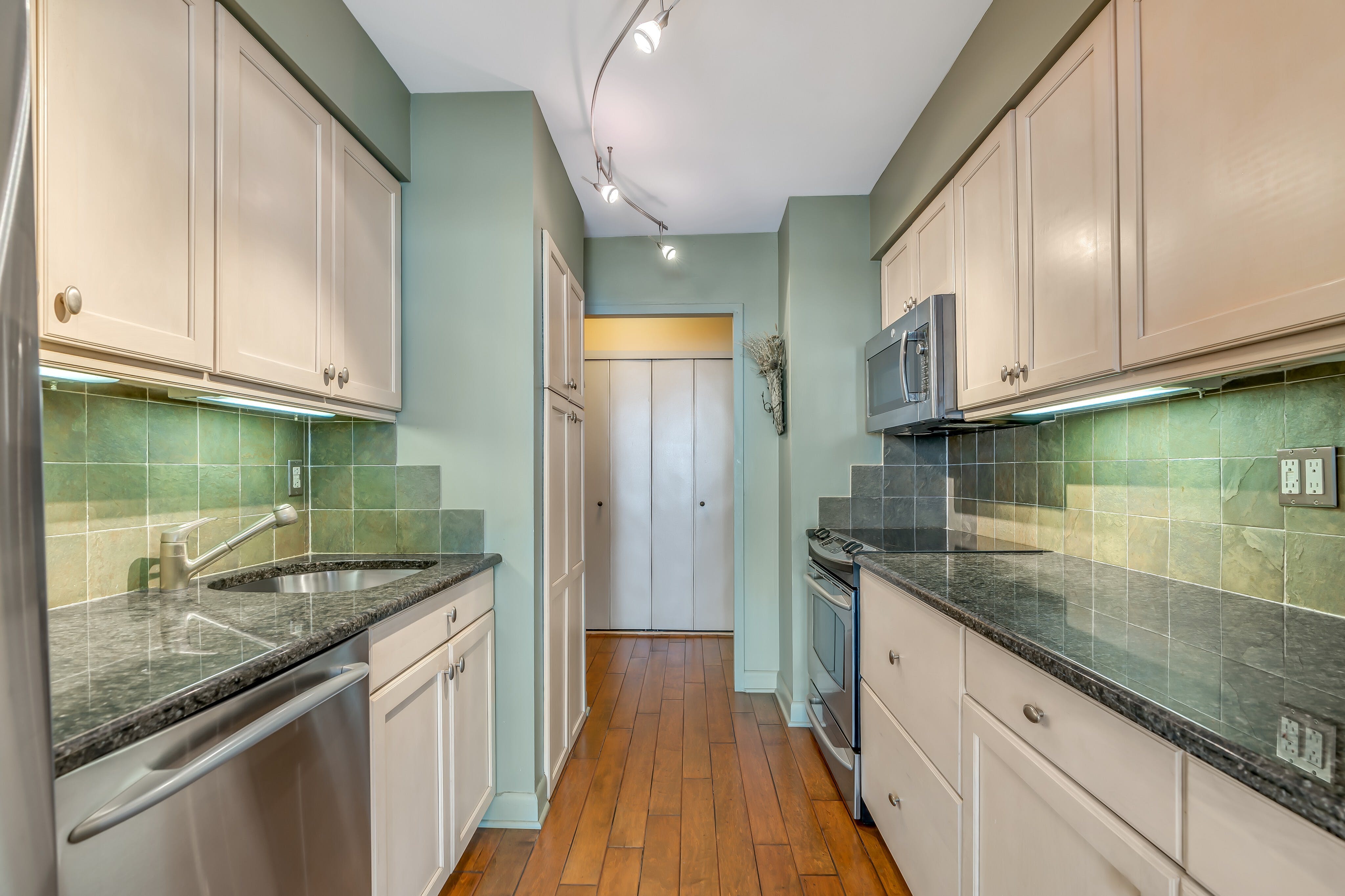 1500 Palisade Avenue Unit# 19B