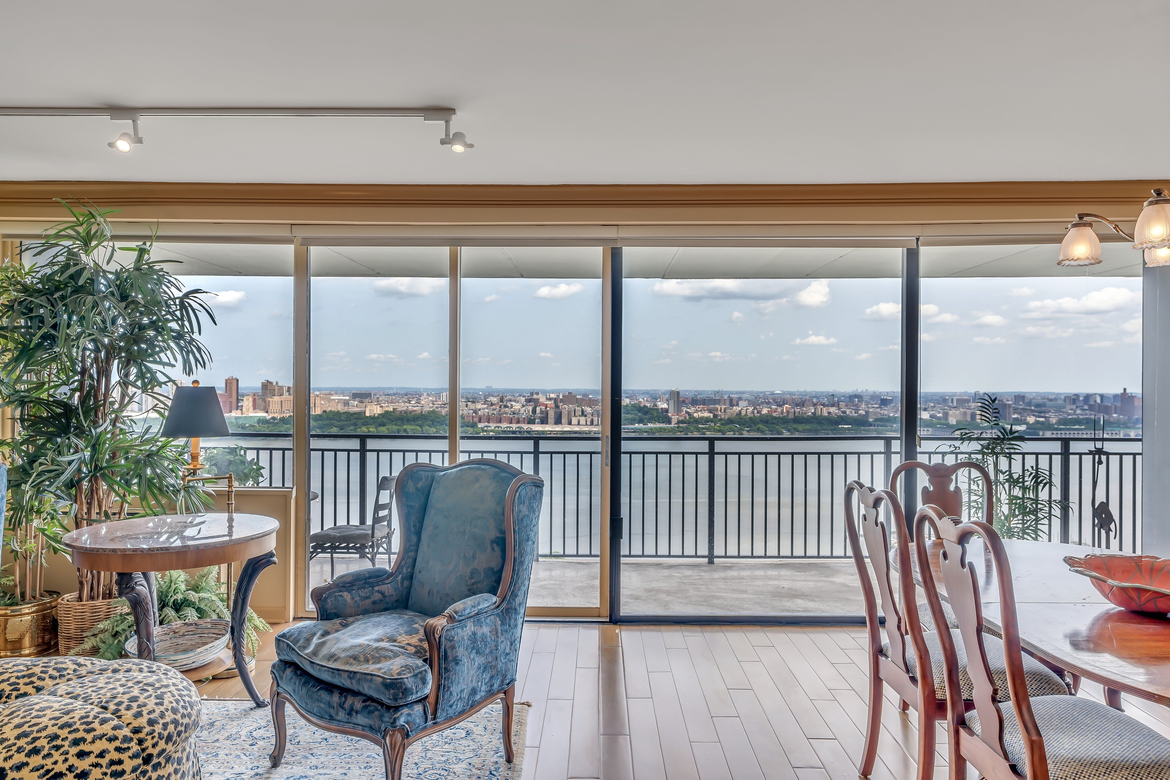 1500 Palisade Avenue Unit# 19B