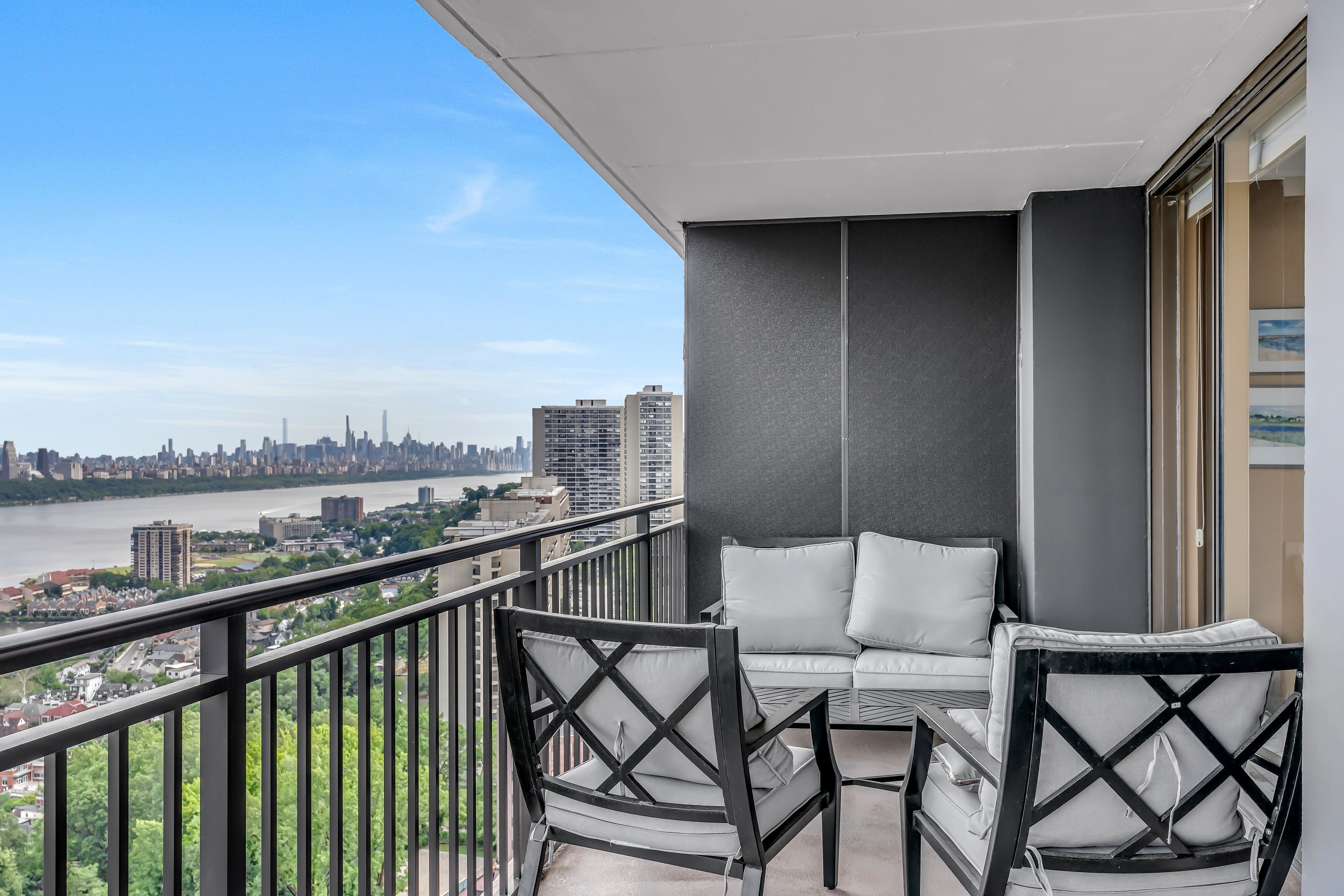 1500 Palisade Avenue Unit# 19B