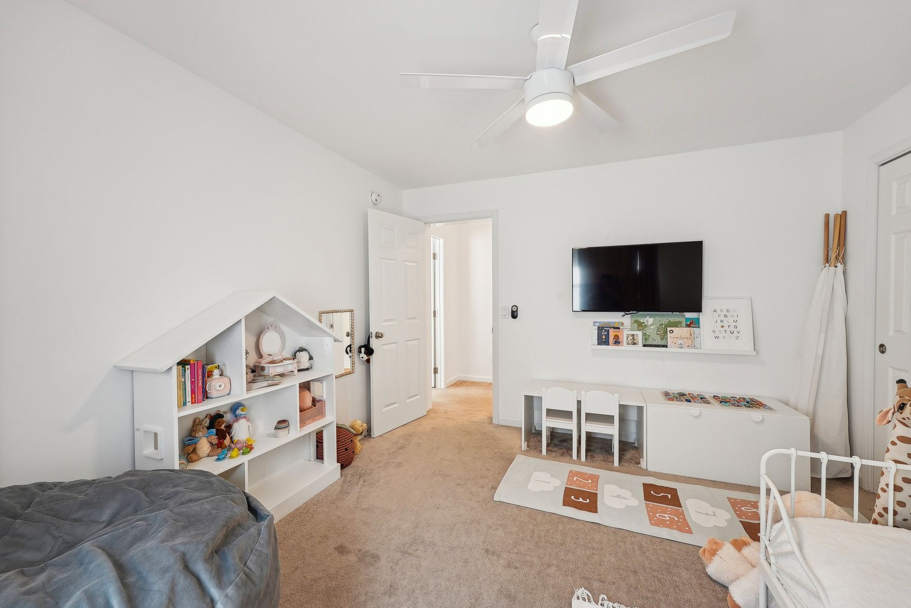 916 2nd Street