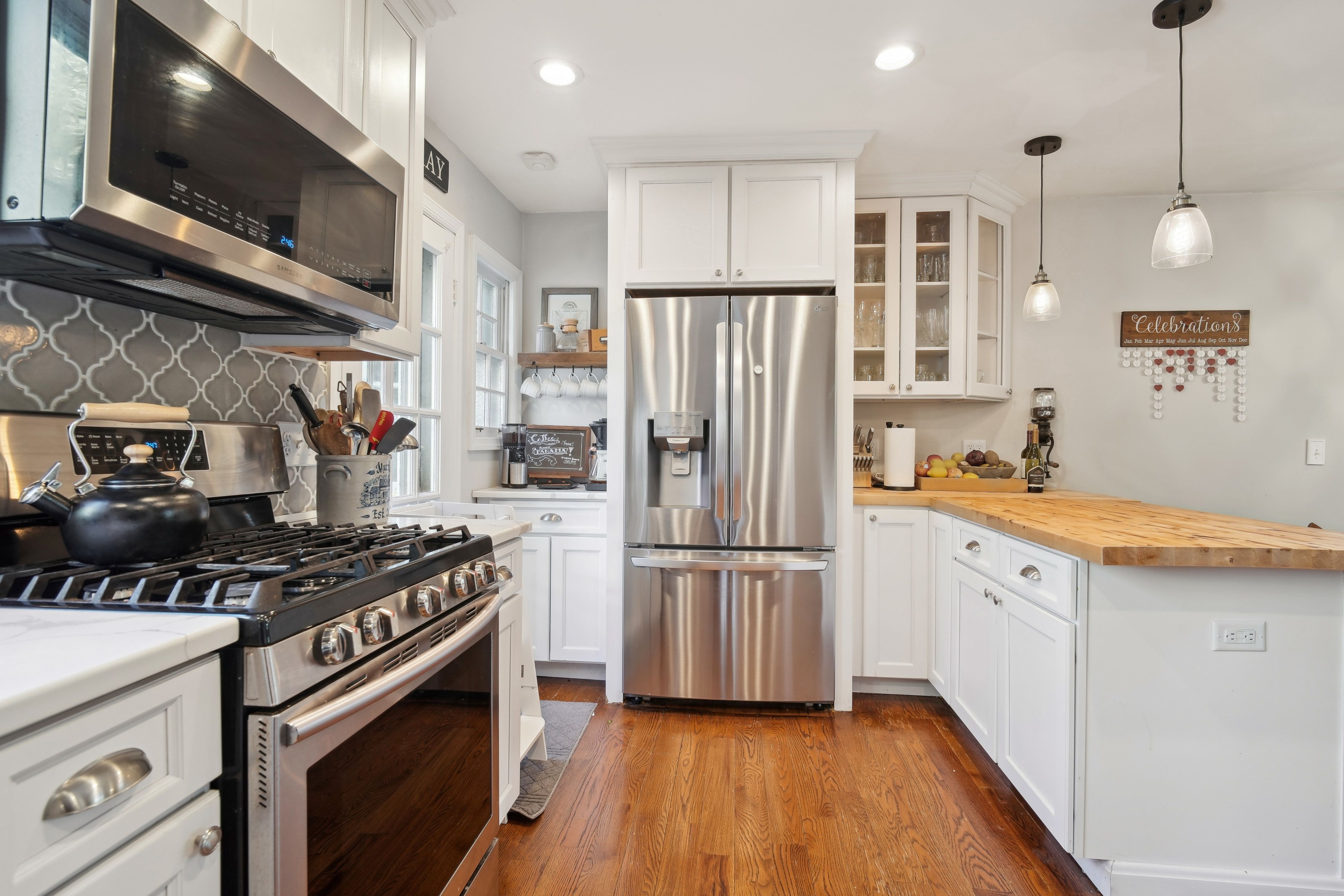 911 Midwood Drive 