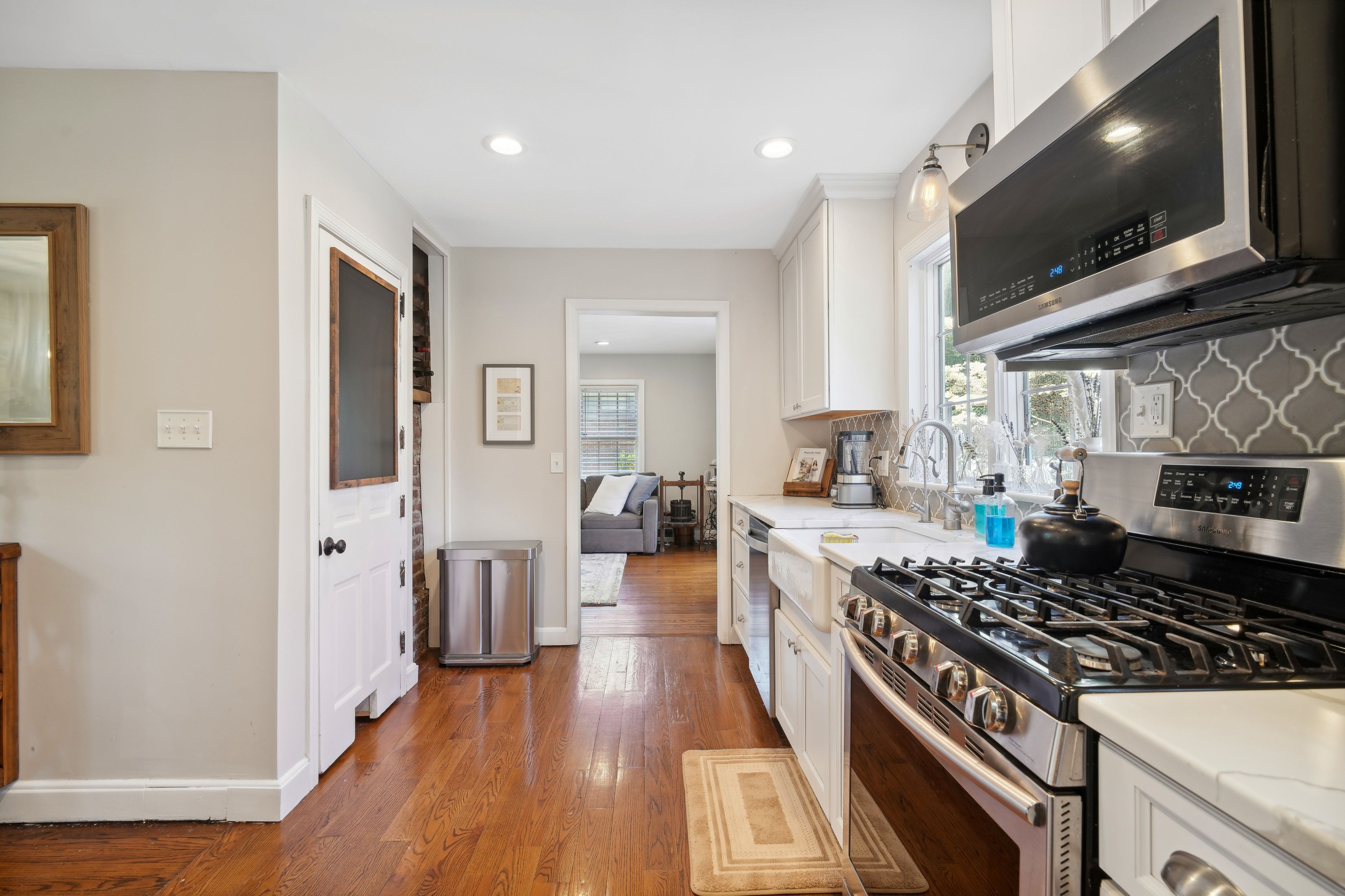 911 Midwood Drive 