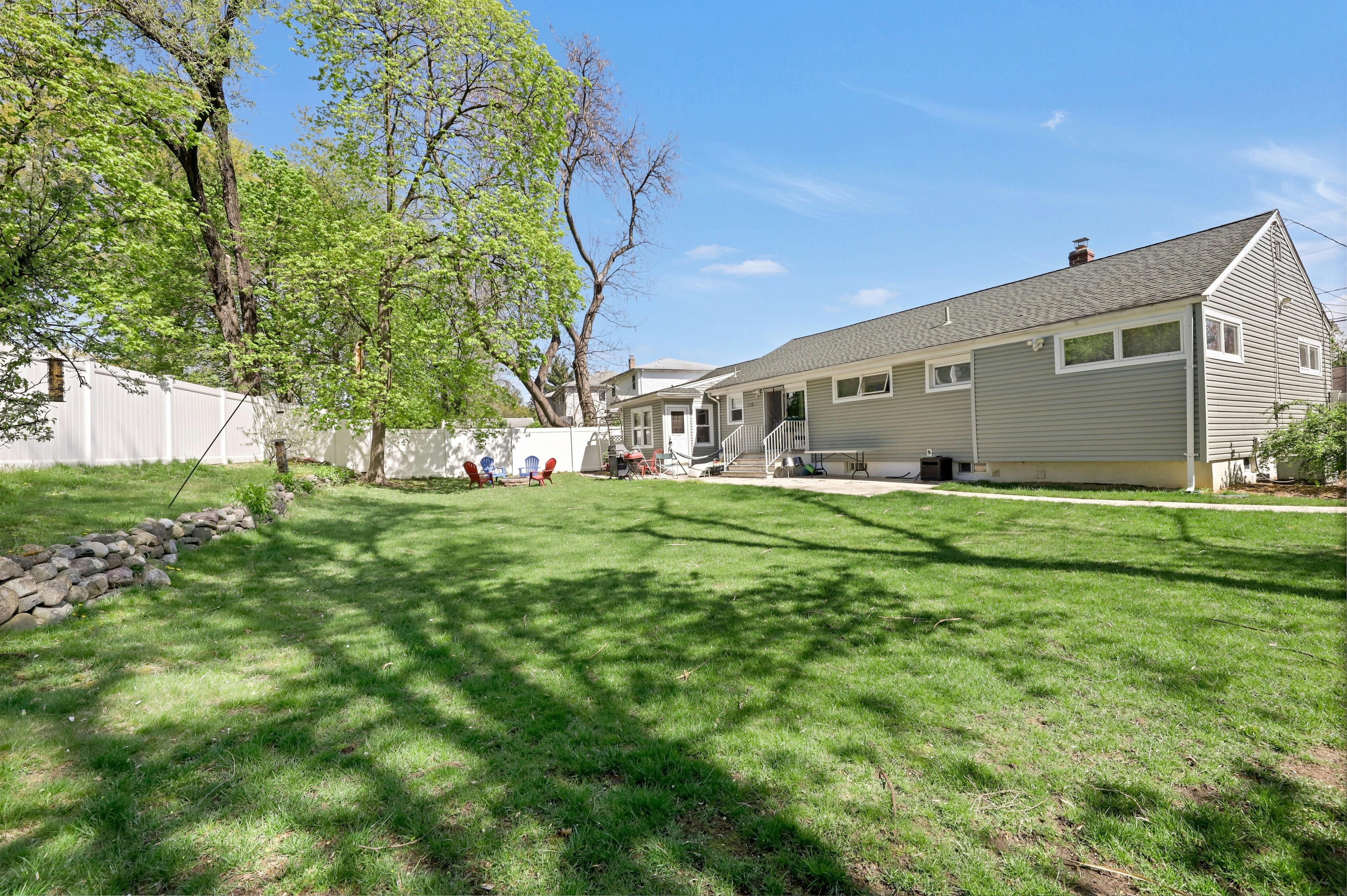 12 Harlow Crescent 