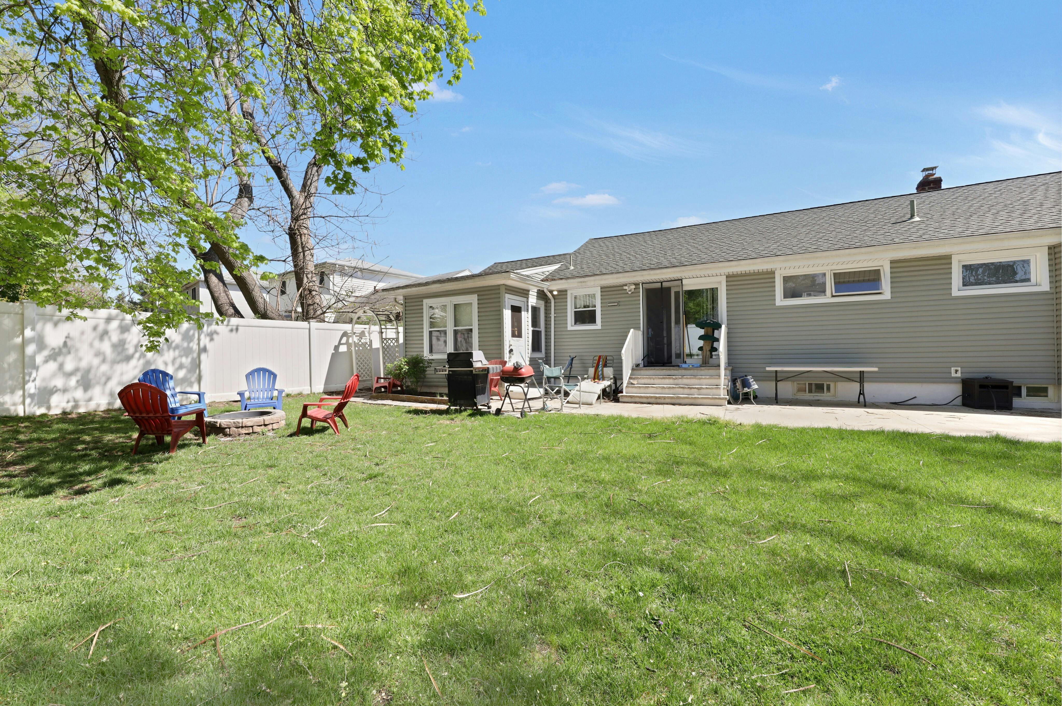 12 Harlow Crescent 