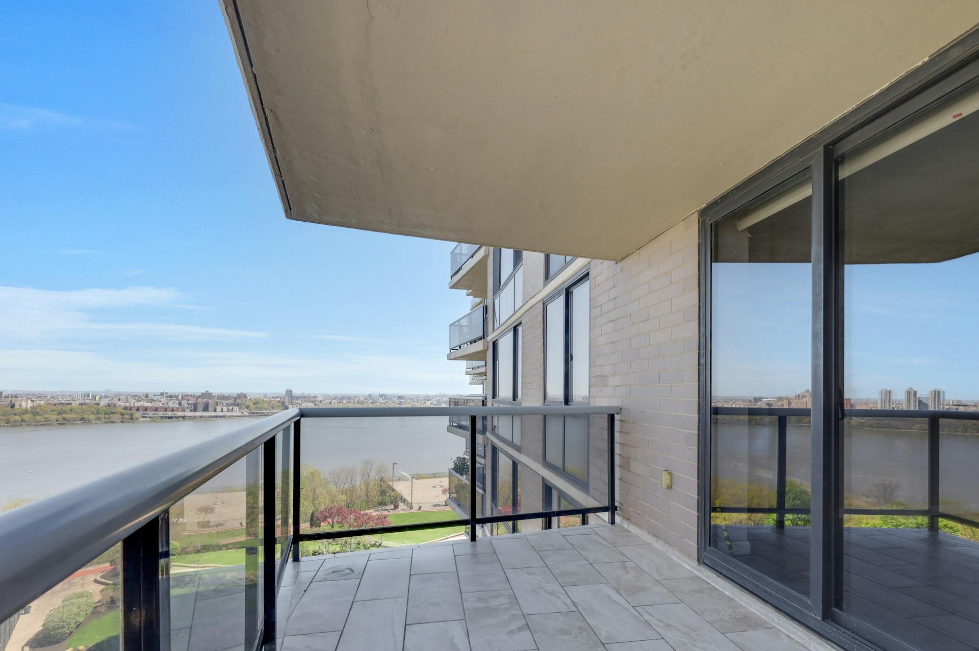 1512 Palisade Avenue Unit# 9D