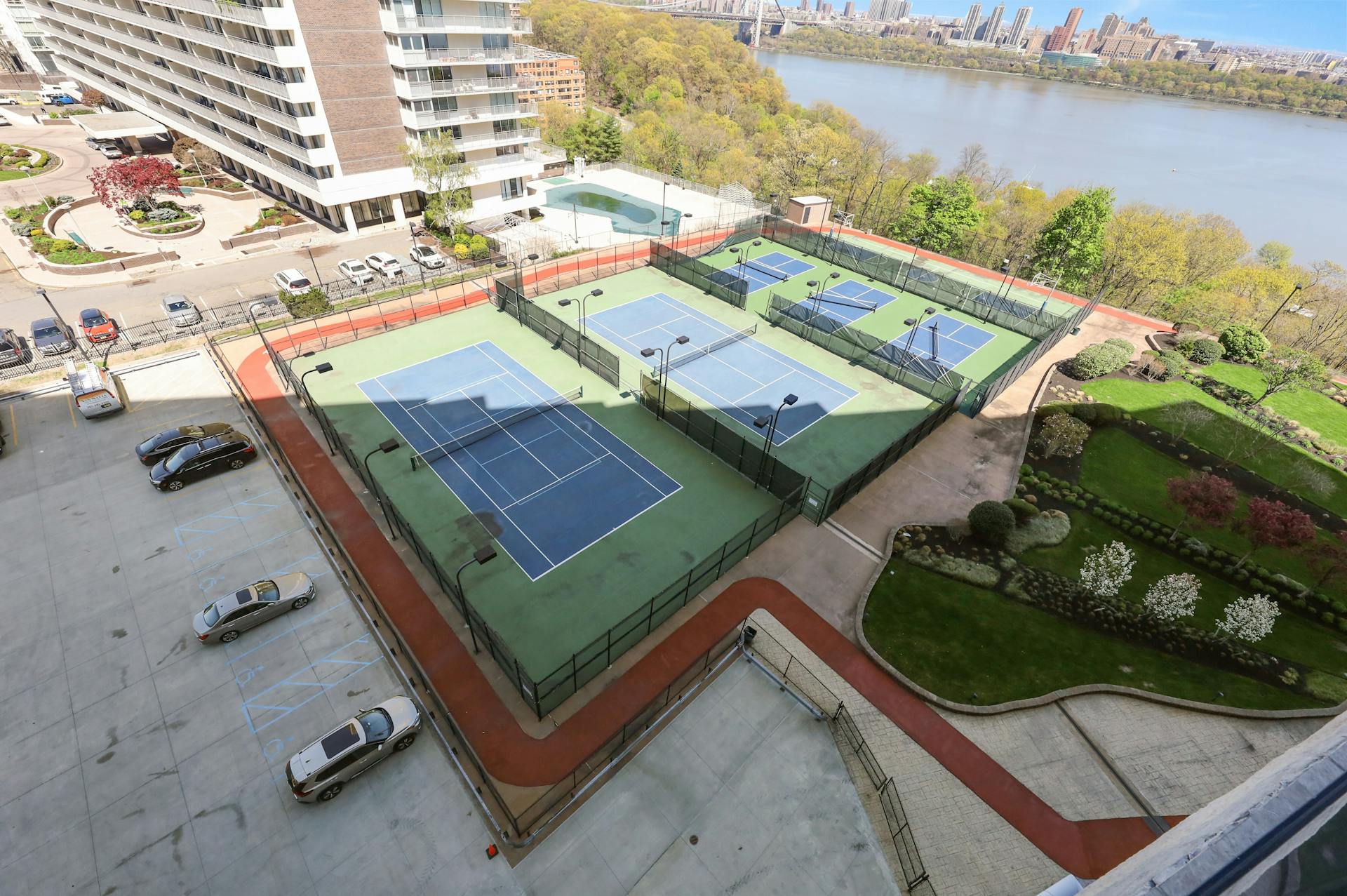 1512 Palisade Avenue Unit# 9D