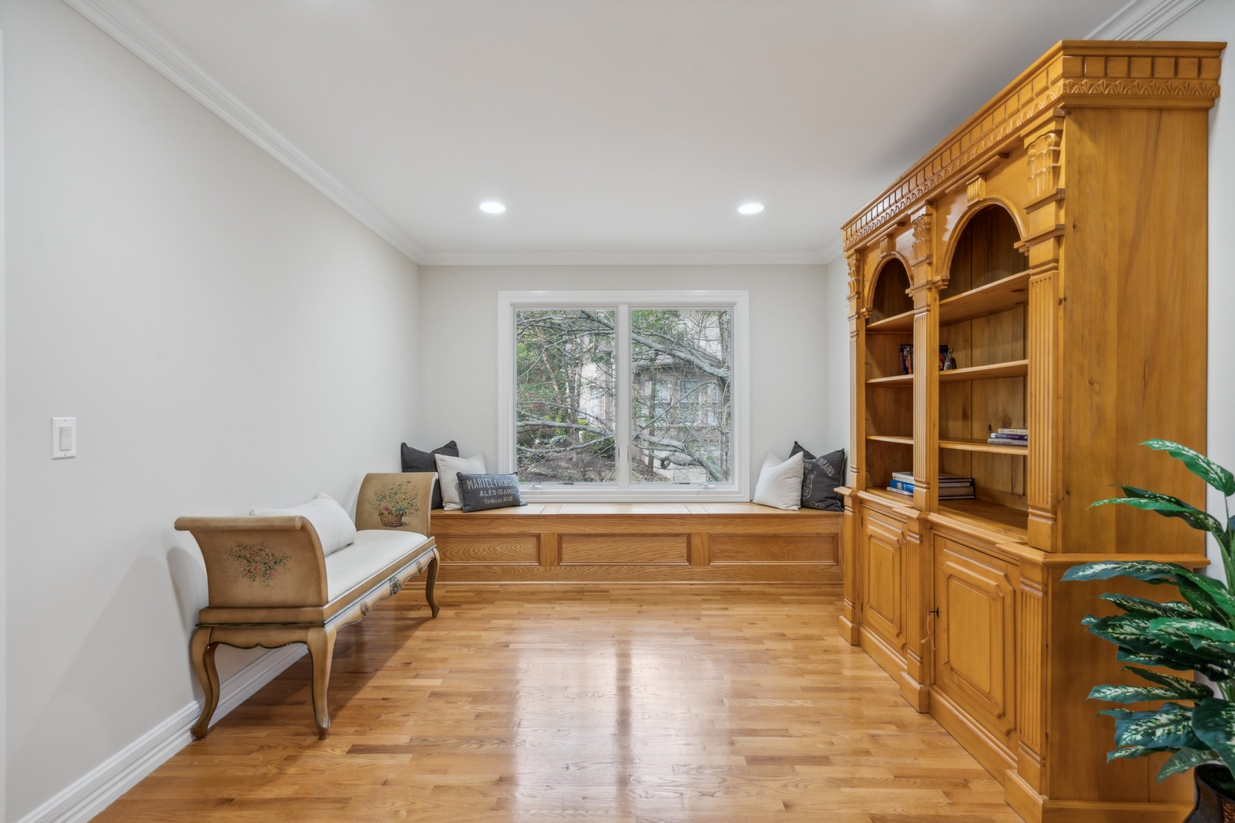 1 Angela Court 
